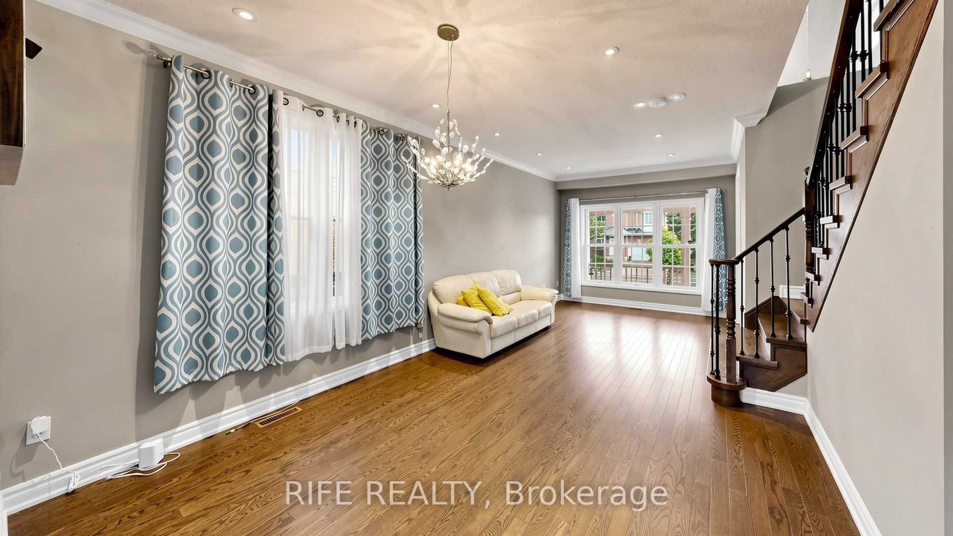 100 Castlemore Avenue, Markham, ON L6C 2N5 photo 4
