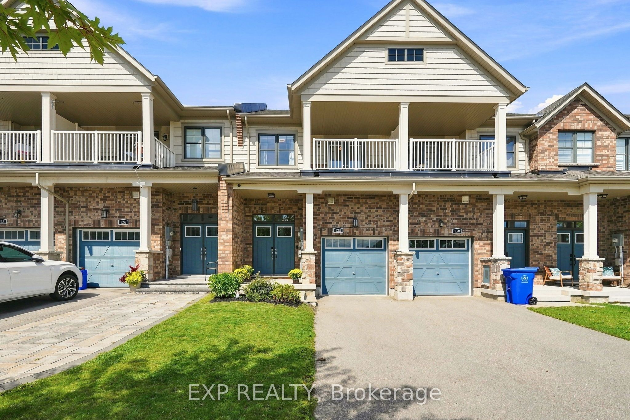 128 Chessington Avenue, East Gwillimbury, ON L9N 0R6