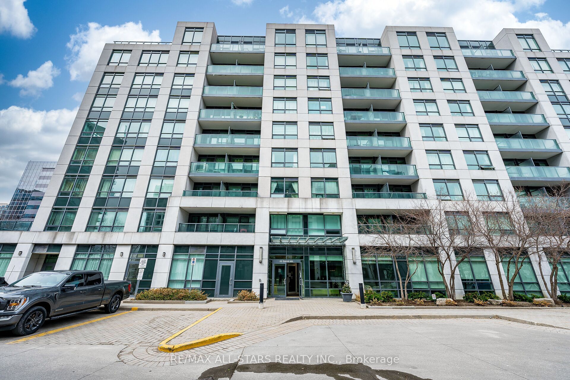32 Clegg Road 806, Markham, ON L6G 0B2 photo 2