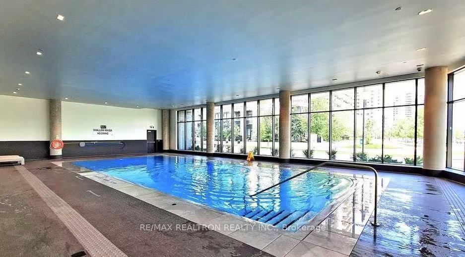 8 WATER WALK Drive C 1701, Markham, ON L3R 6L4 photo 3
