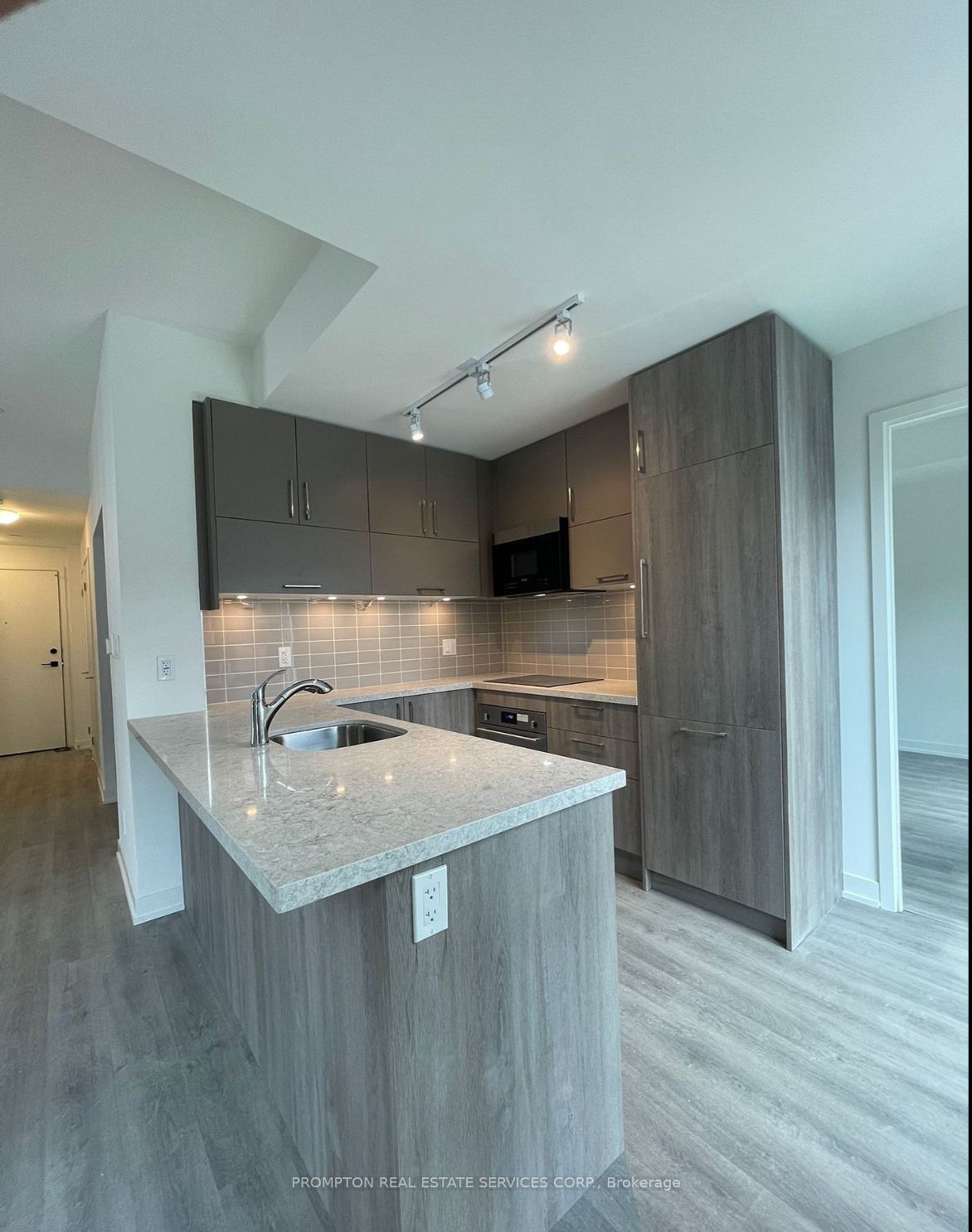 38 Simcoe Promenade 708, Markham, ON L6G 0H7 photo 2