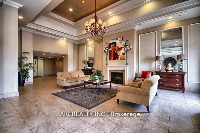 2 Maison Parc Court 406, Vaughan, ON L4J 9K4 photo 3