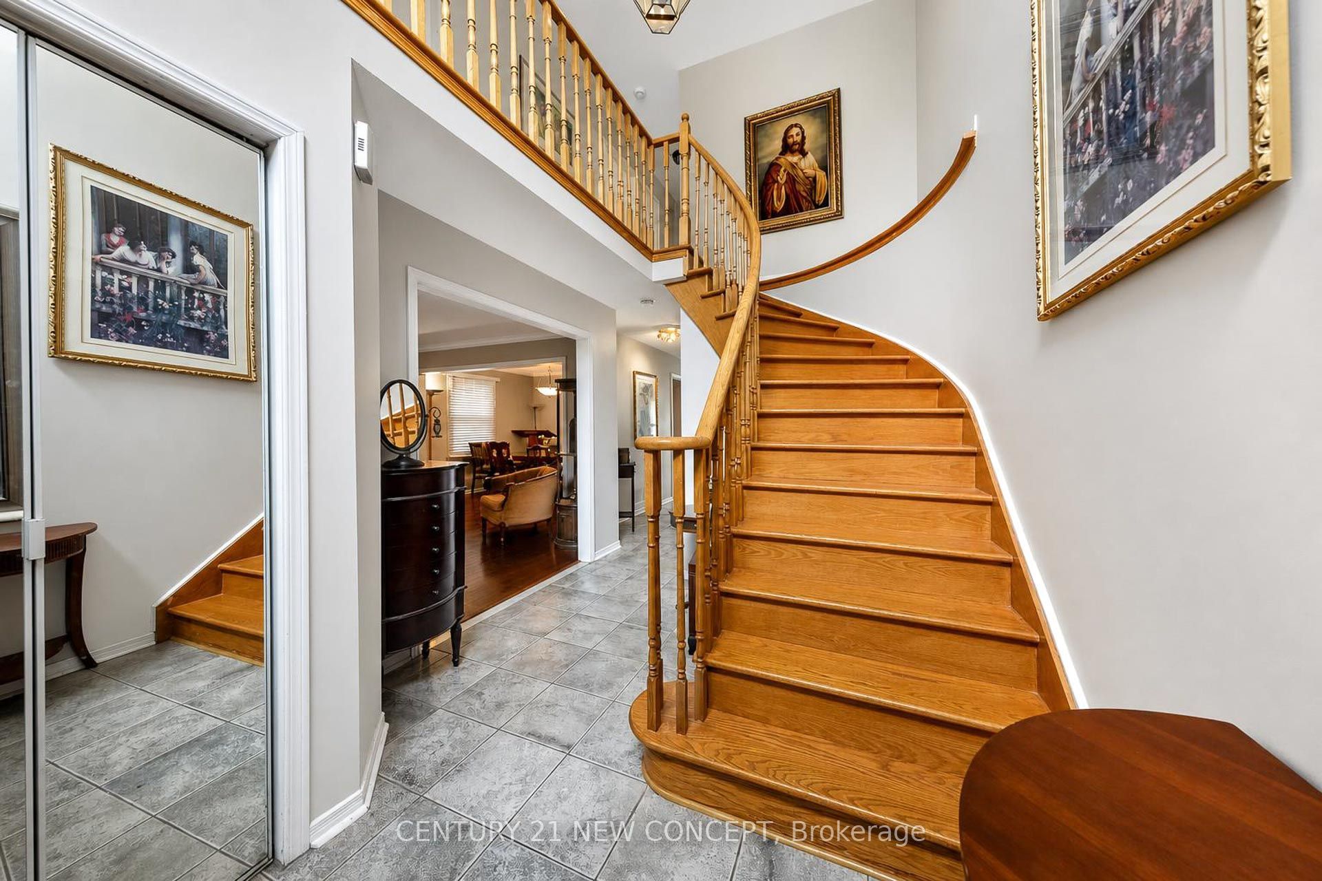 8 Millcroft Way, Vaughan, ON L4J 6P2 photo 5