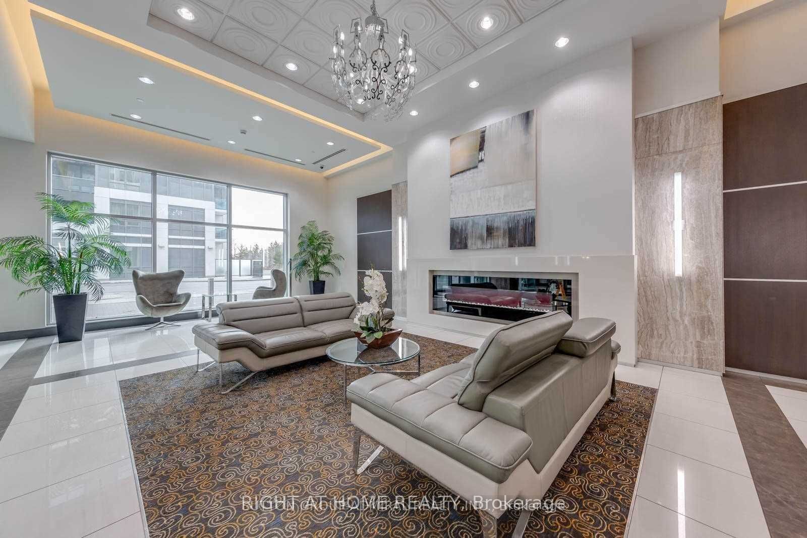 7161 Yonge Street 2123, Markham, ON L3T 0C8 photo 3