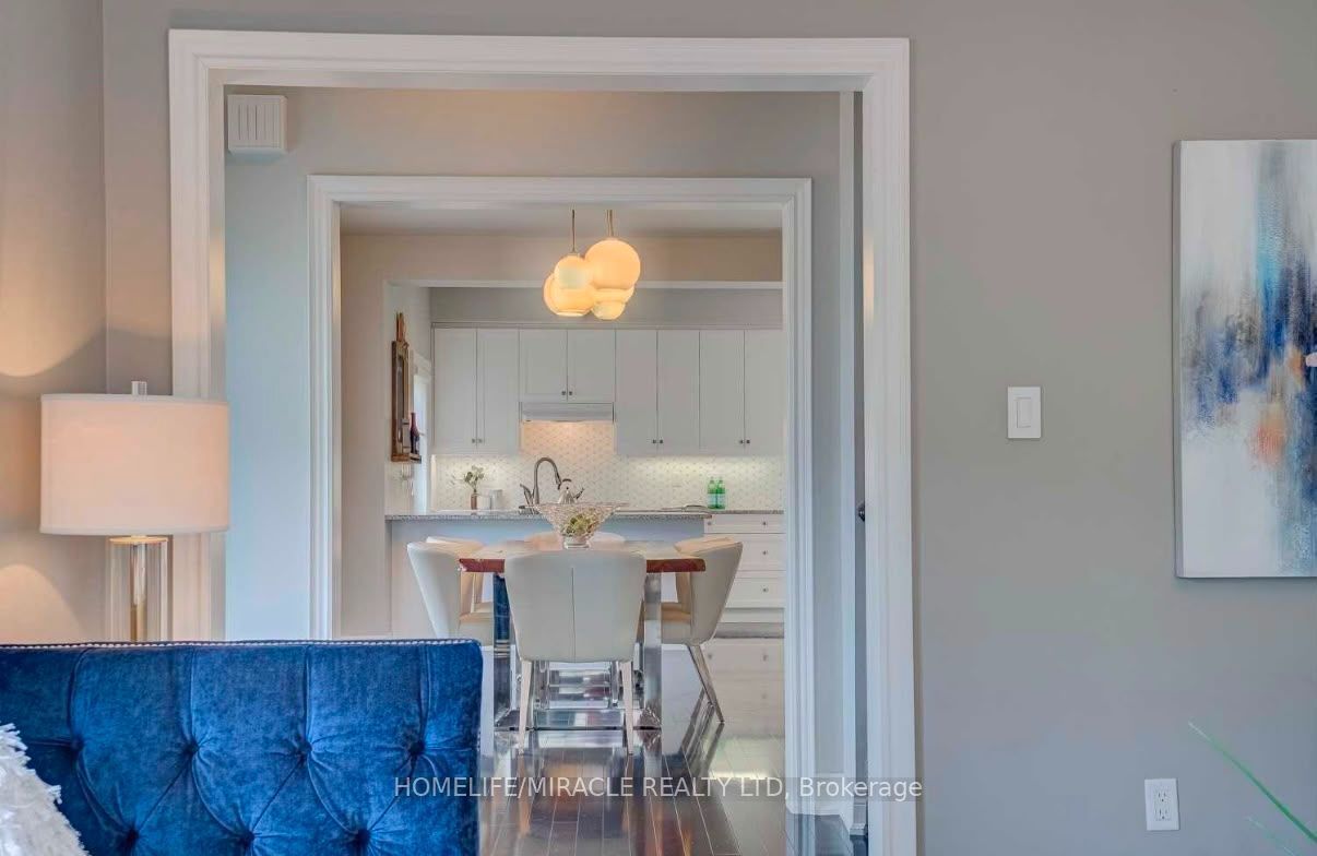 8441 Islington Avenue 4, Vaughan, ON L4L 1X3 photo 5