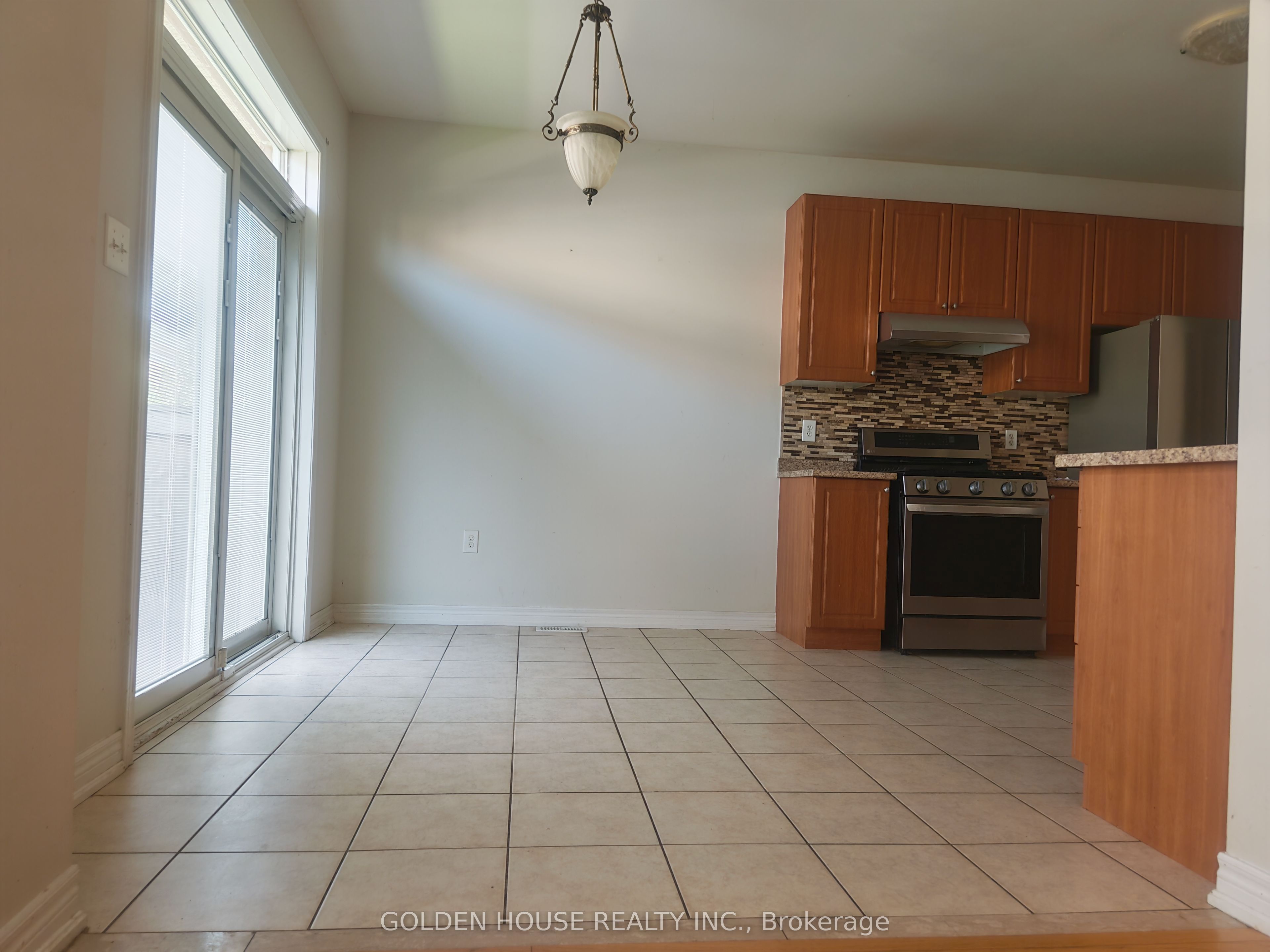 59 Carness Crescent, Georgina, ON L4P 0B7 photo 5
