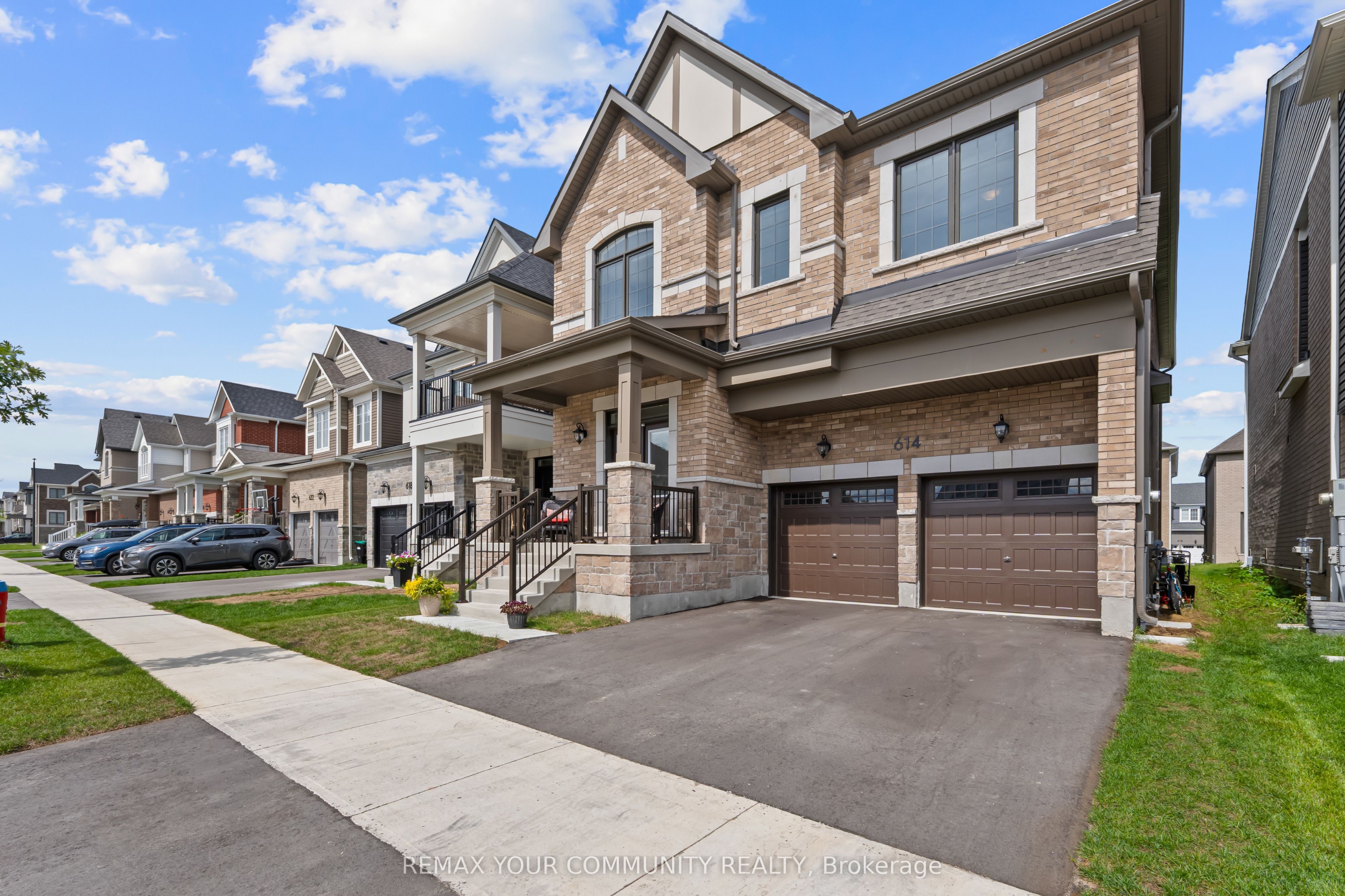 614 Newlove Street, Innisfil, ON L9S 0S2 photo 3