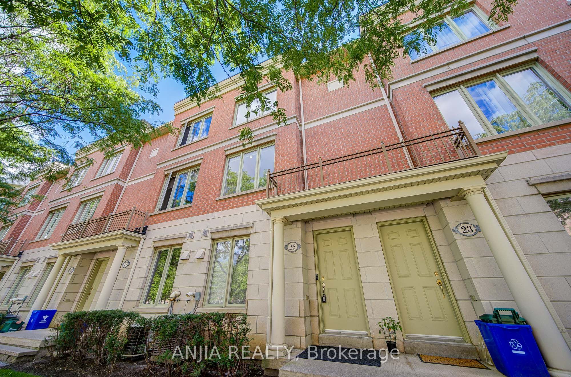 25 Galleria Parkway, Markham, ON L3T 0A4