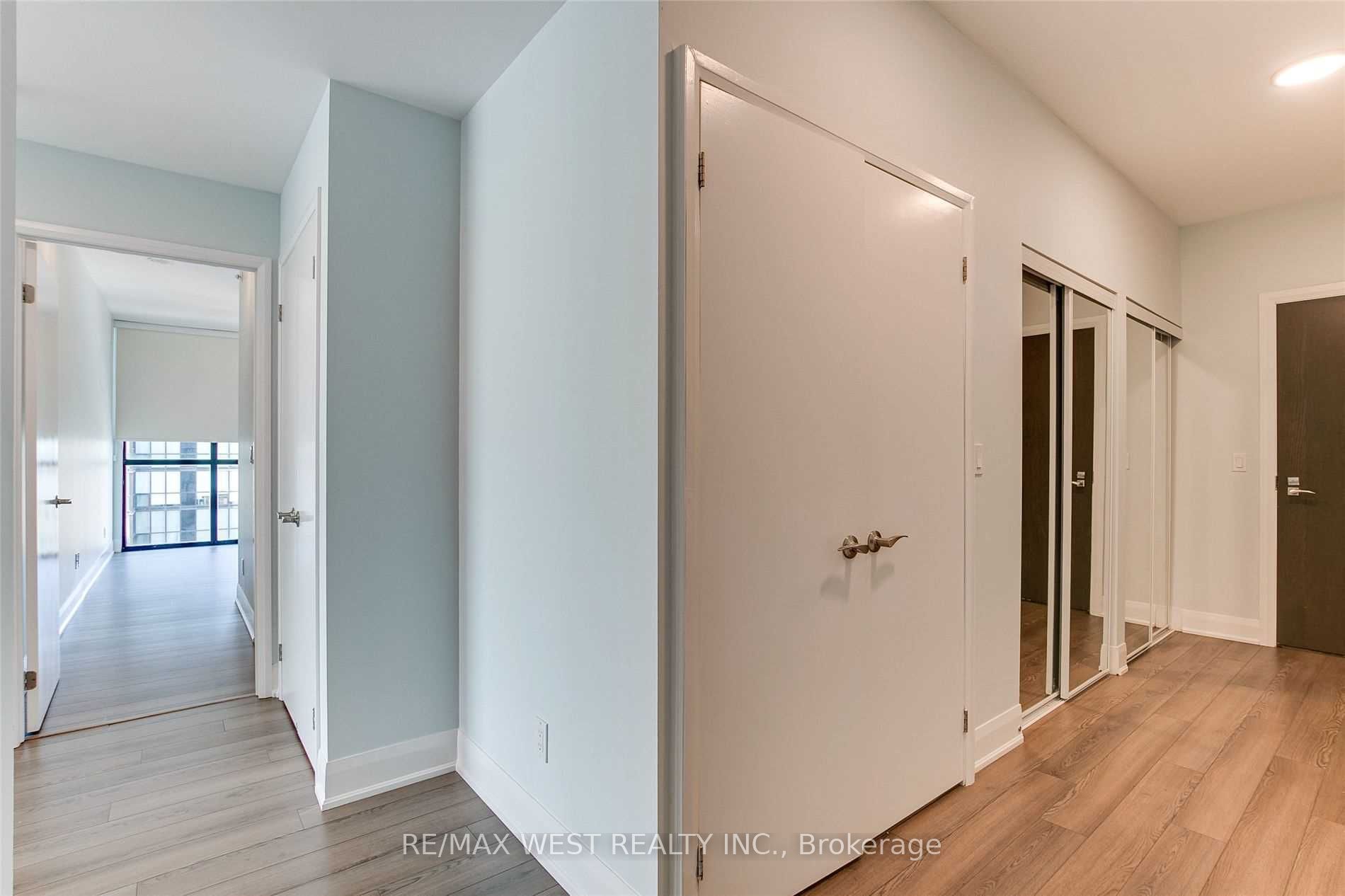 2900 Highway 7 3203, Vaughan, ON L4K 0G3 photo 4