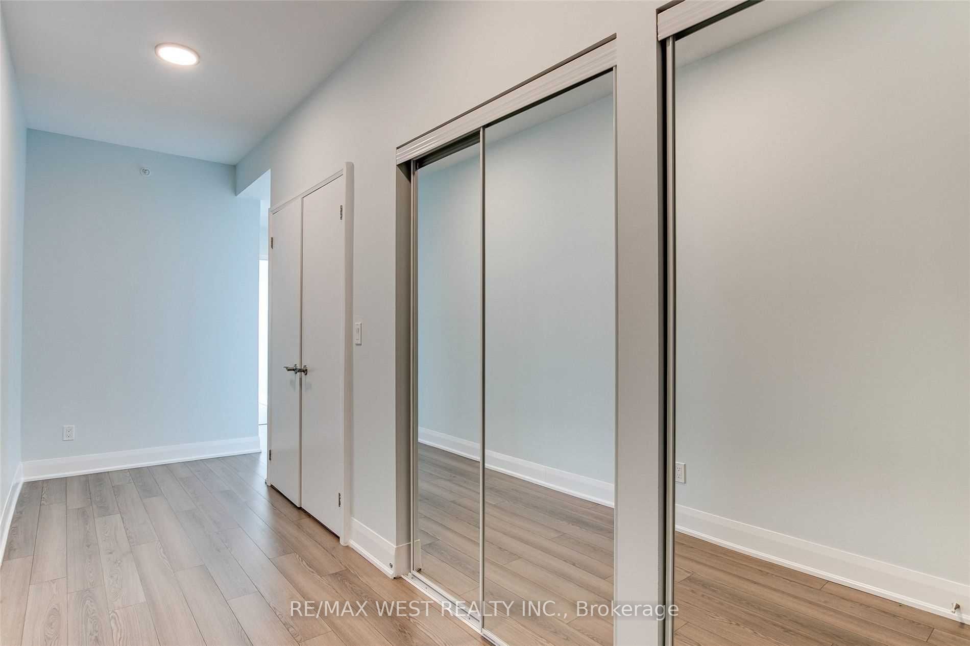 2900 Highway 7 3203, Vaughan, ON L4K 0G3 photo 5