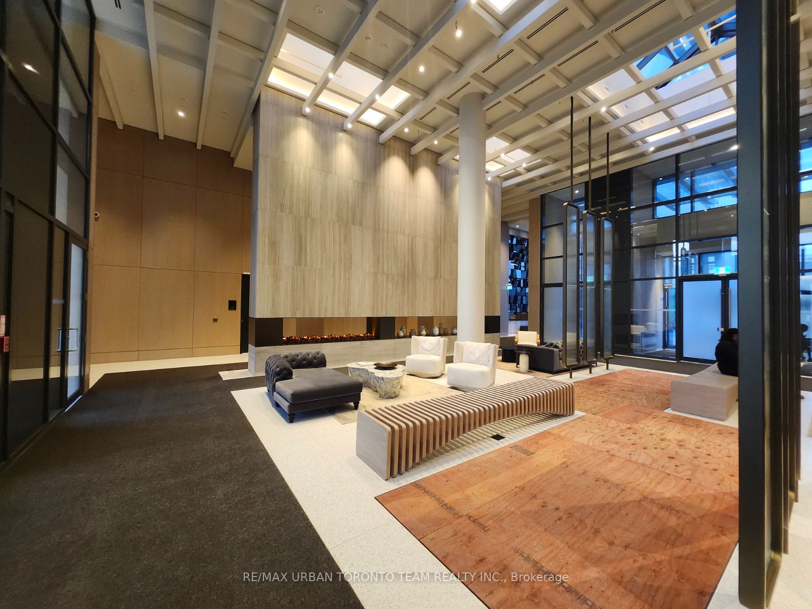 225 Commerce Street 3301, Vaughan, ON L4K 0R1 photo 2