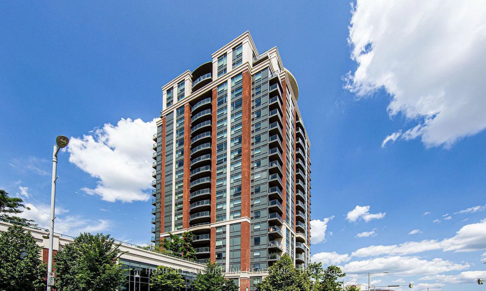 1 Uptown Drive 2009, Markham, ON L3R 5C1