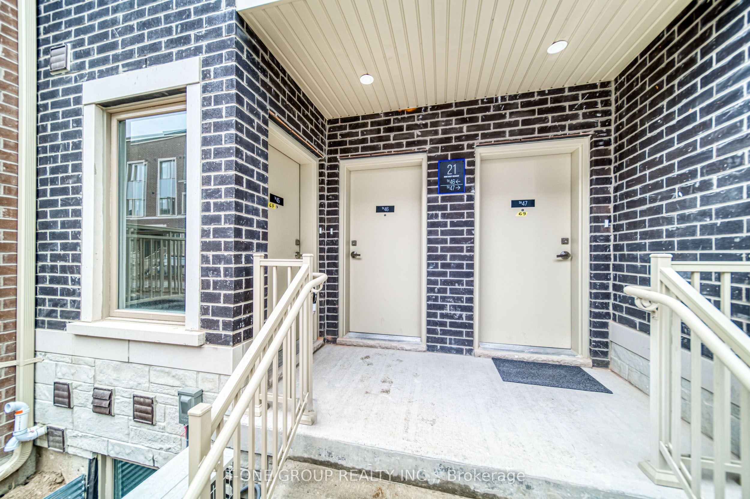 21 Honeycrisp Crescent 46, Vaughan, ON L4K 0N6 photo 5