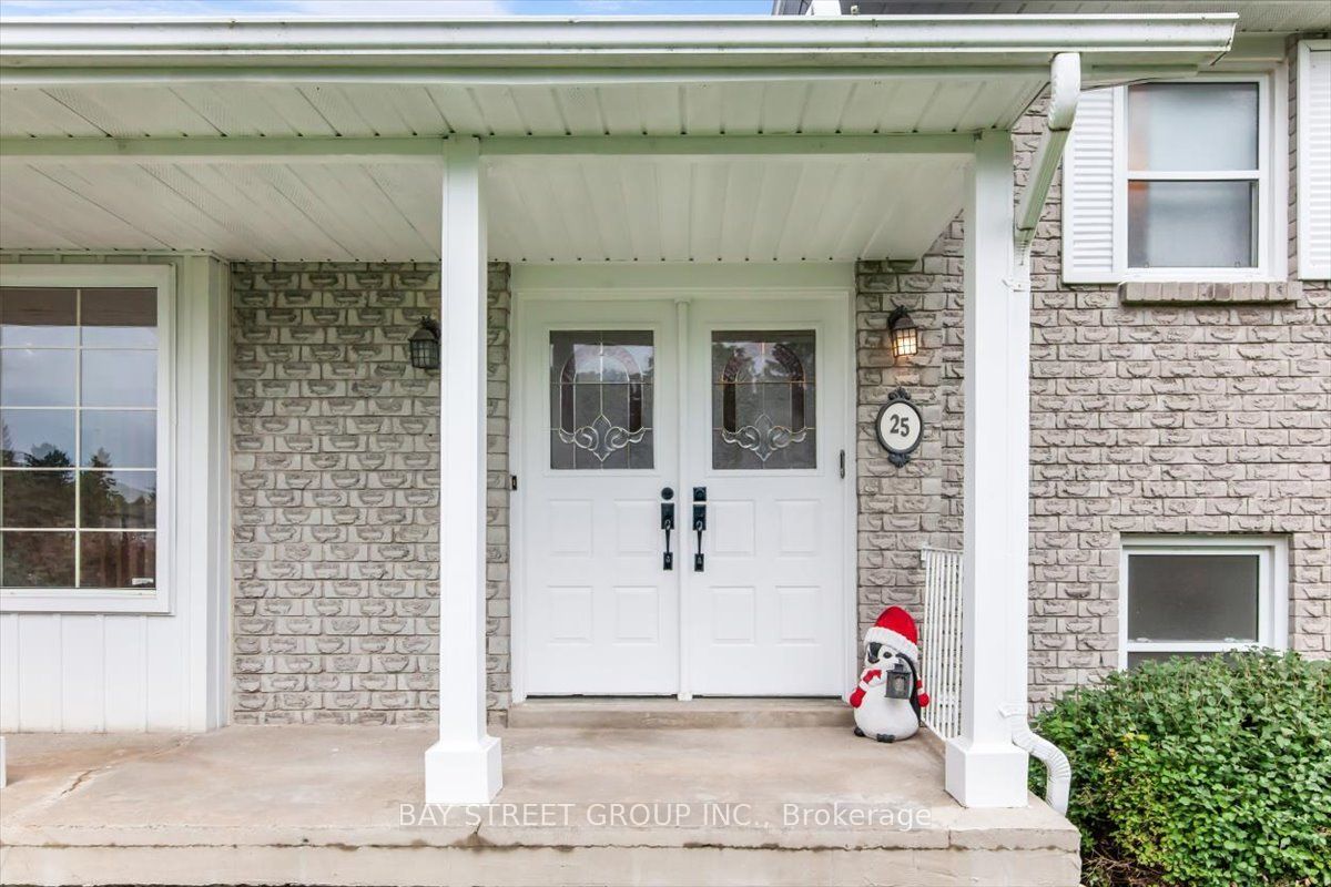 25 Marjorie Drive, Whitchurch-Stouffville, ON L4A 2C8 photo 4