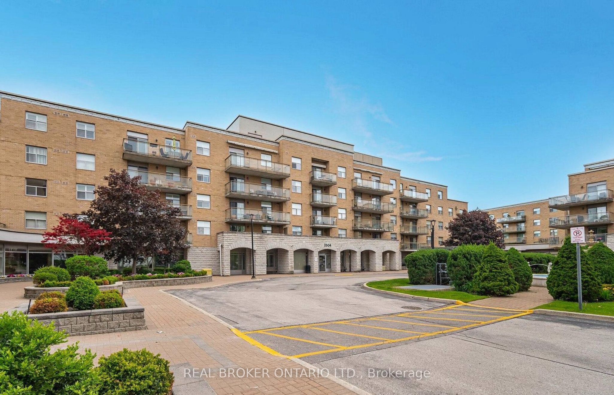 2504 Rutherford Road 314, Vaughan, ON L4K 5N5 photo 2