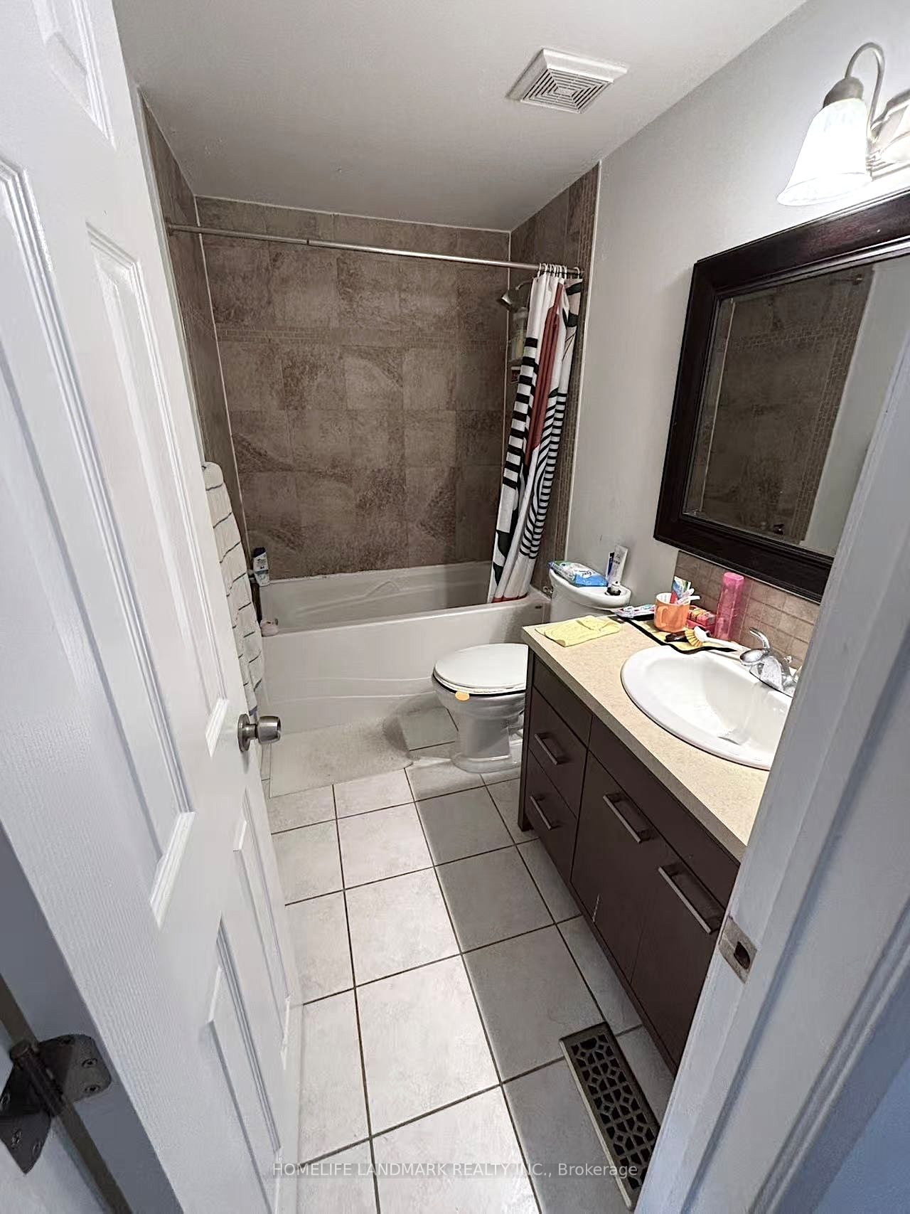 35 Moonlight Lane, Richmond Hill, ON L4C 8K4 photo 3