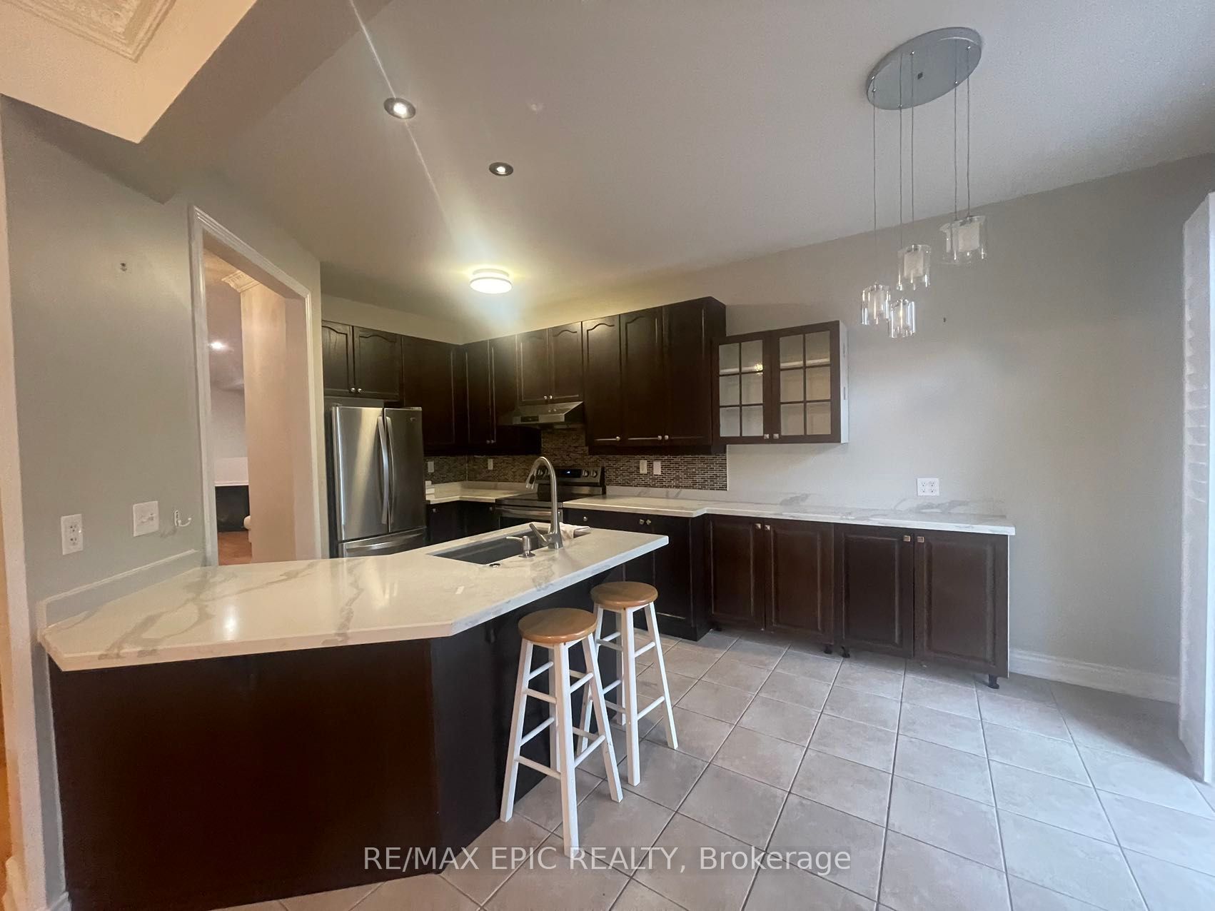 19 Fitzroy Avenue, Markham, ON L6E 0J4 photo 4