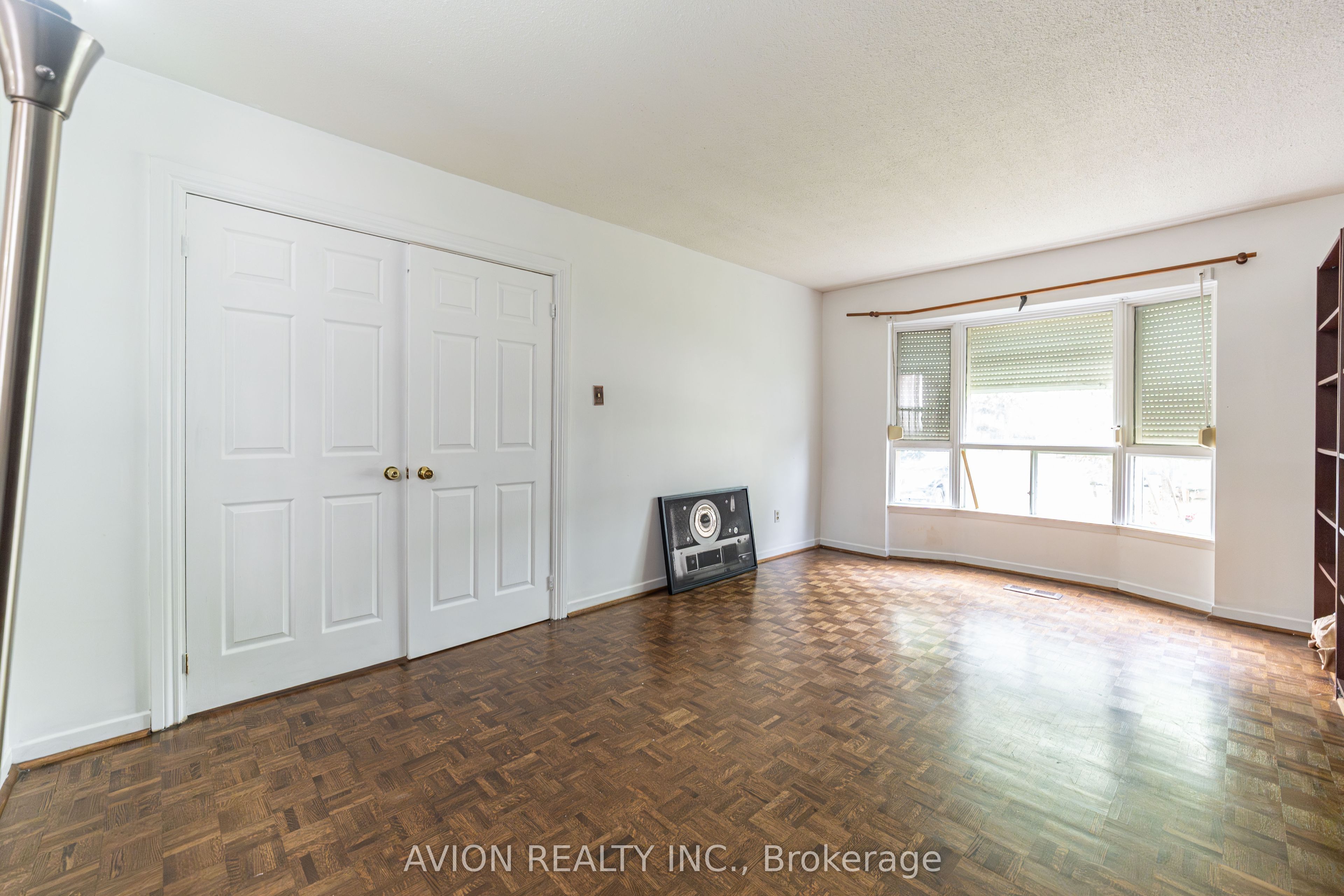 241 Weldrick Road W, Richmond Hill, ON L4C 5J2 photo 5