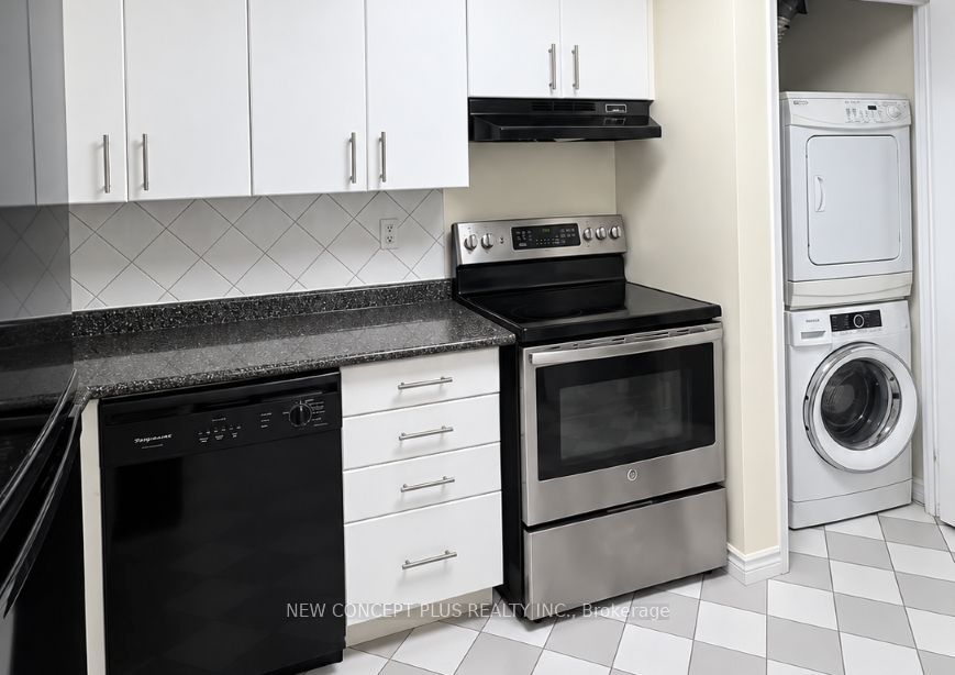 91 Townsgate Drive 506, Vaughan, ON L4J 8E8 photo 5
