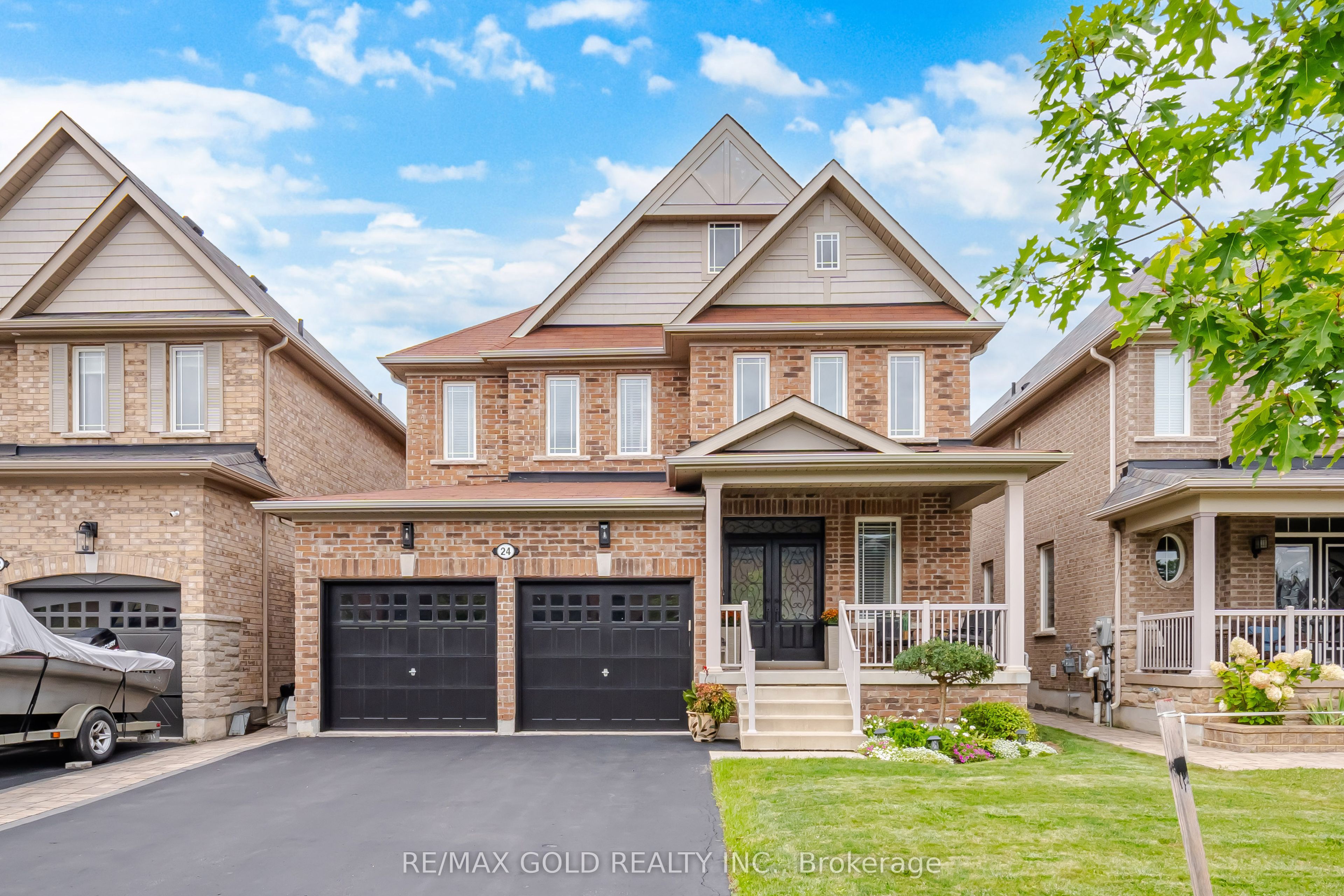 24 Gunning Crescent E, New Tecumseth, ON L0G 1W0