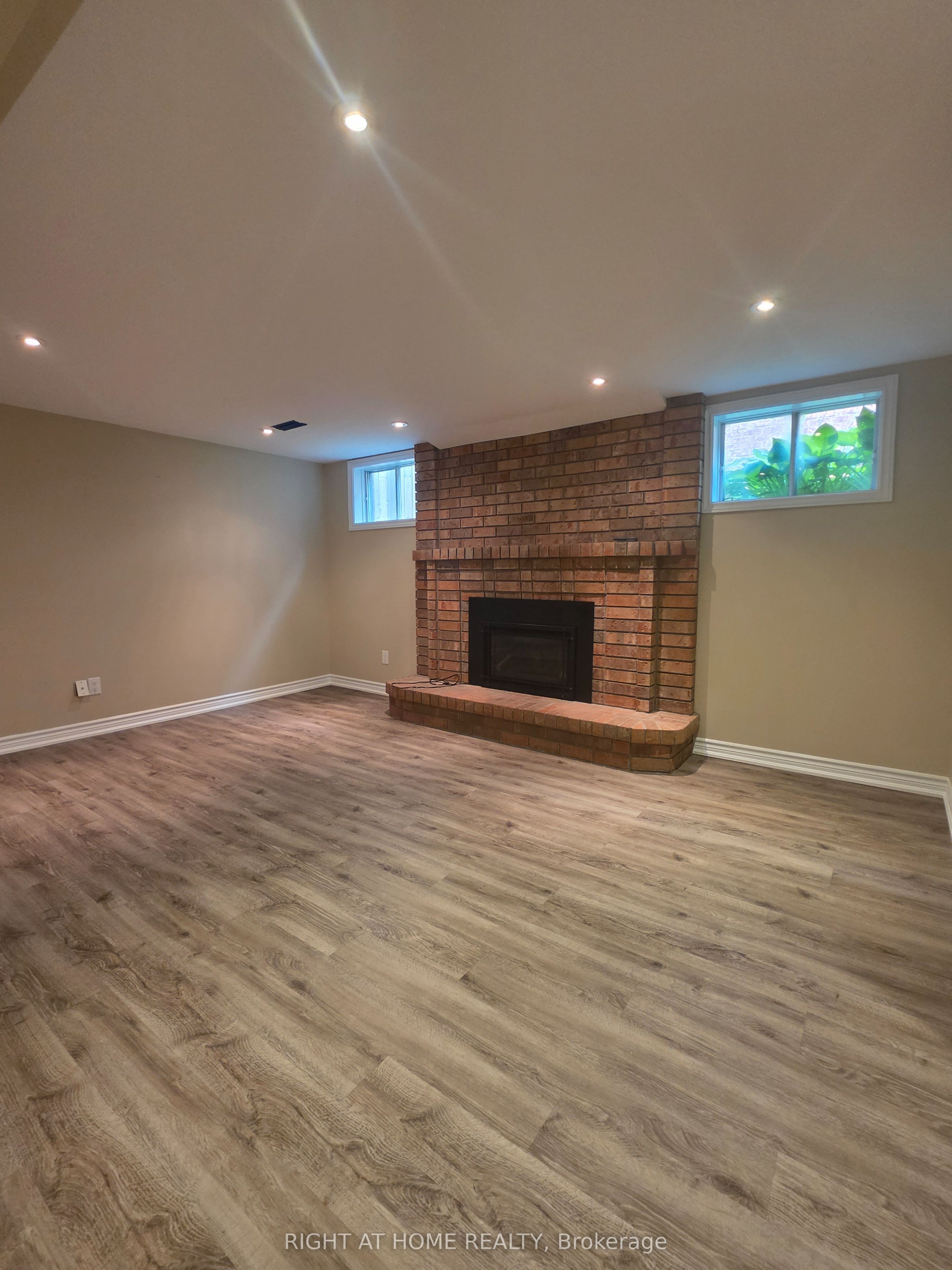 250 Hemlock Drive, Whitchurch-Stouffville, ON L4A 5A5 photo 4