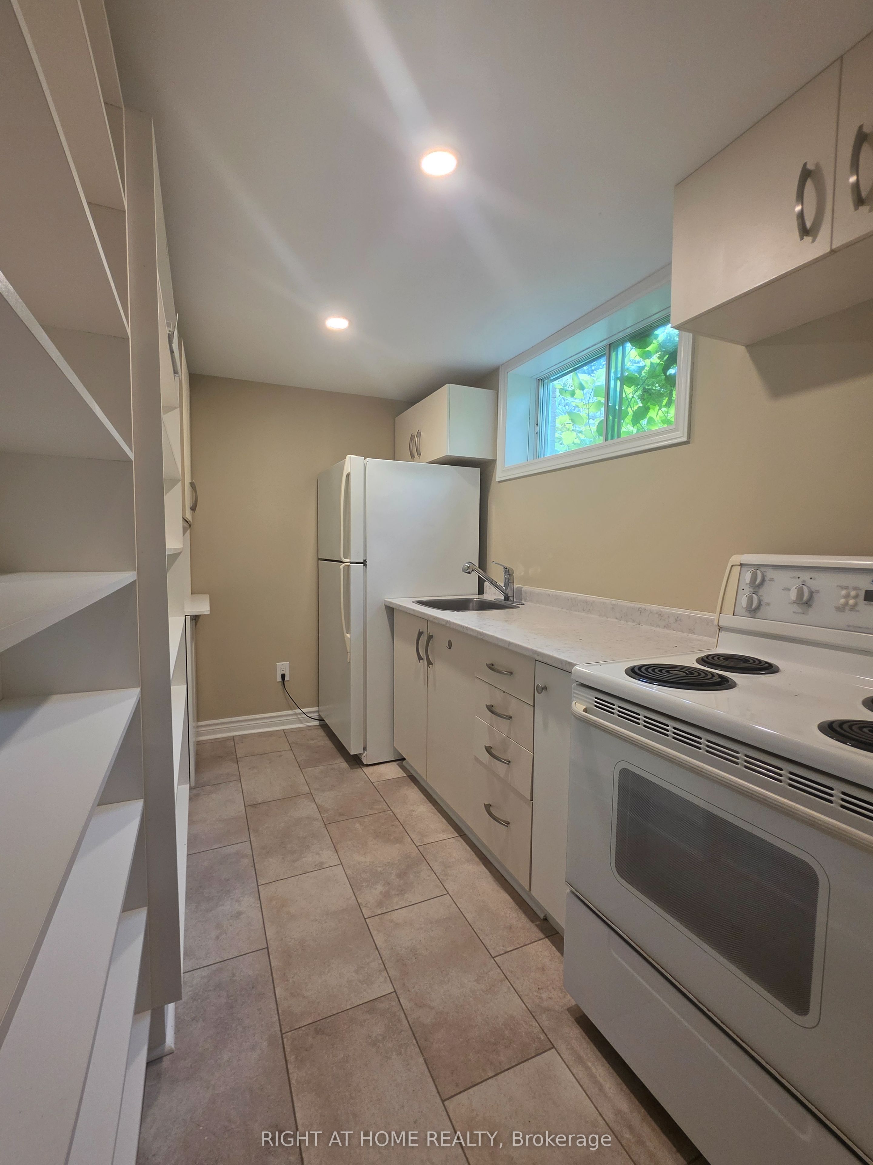 250 Hemlock Drive, Whitchurch-Stouffville, ON L4A 5A5 photo 5