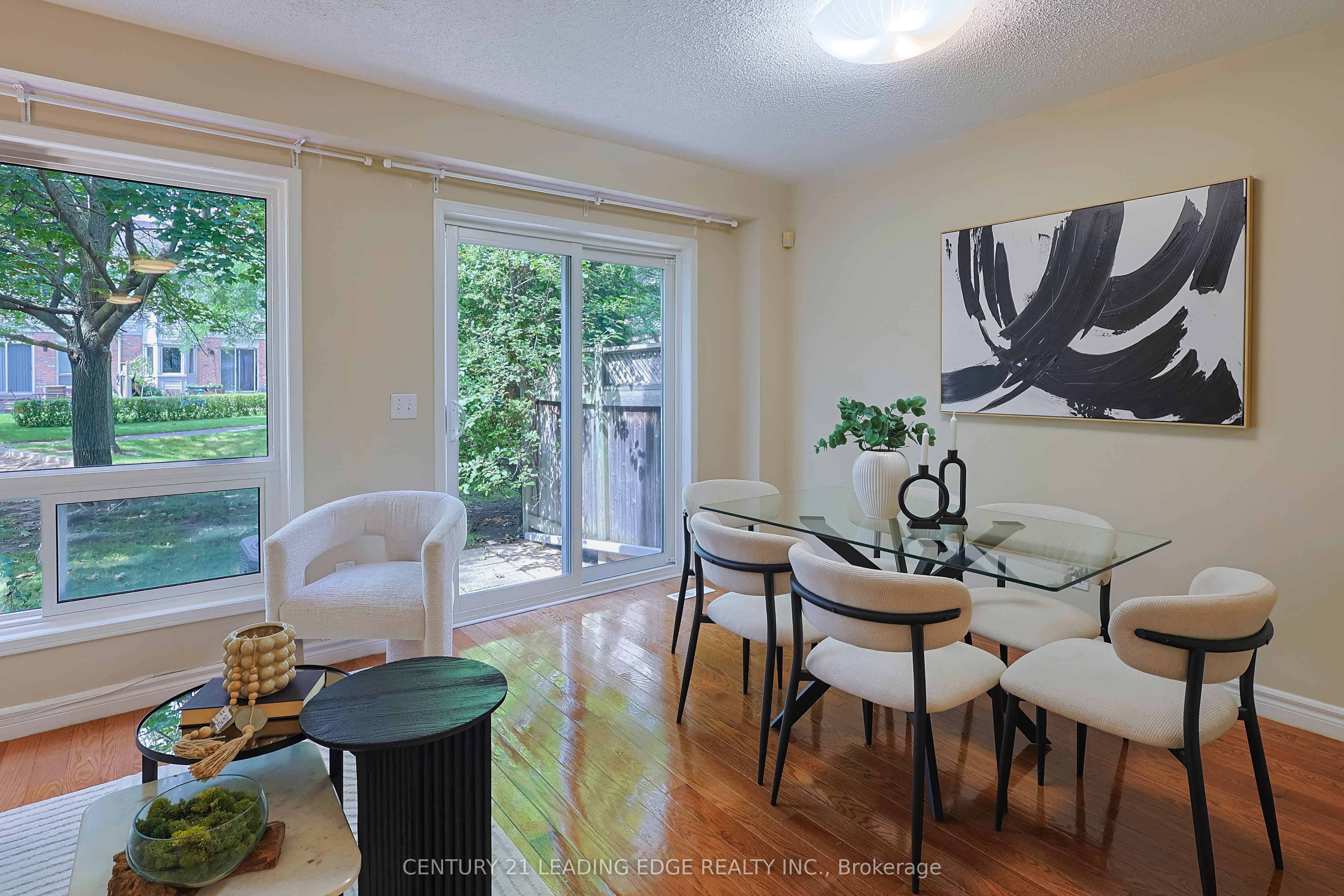 81 Northern Heights Drive, Richmond Hill, ON L4B 4C9 photo 4