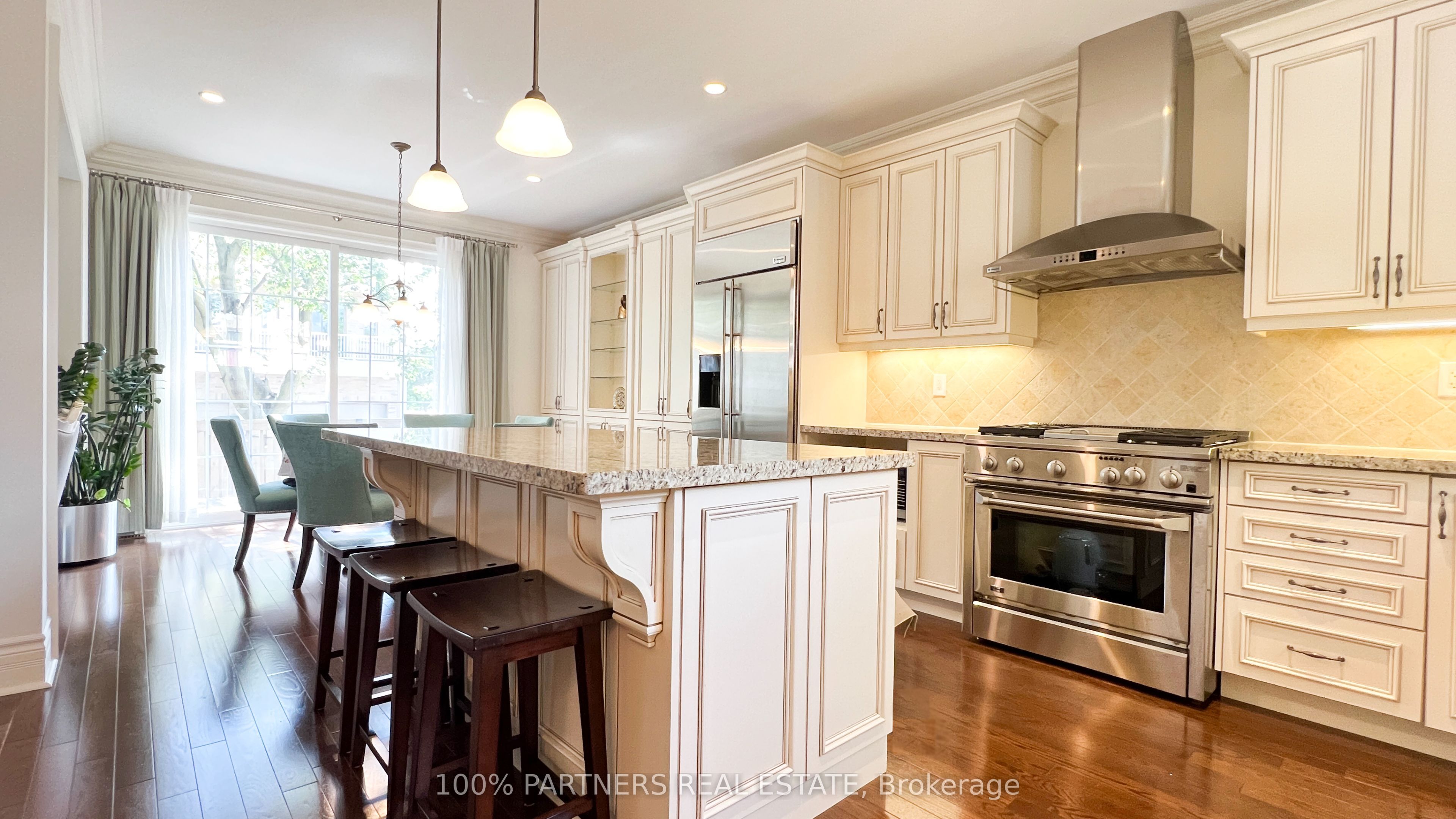 33 Earnshaw Drive, Markham, ON L6C 0E4