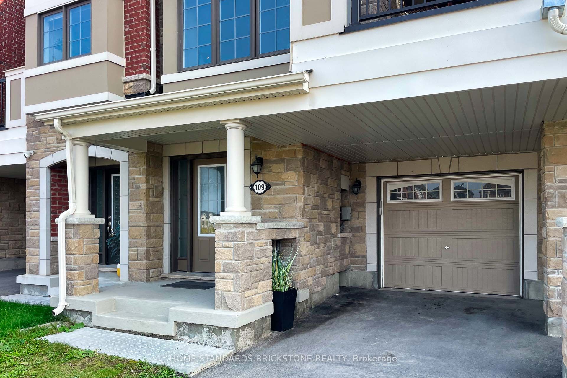 109 Mcalister Avenue, Richmond Hill, ON L4S 0L2 photo 3