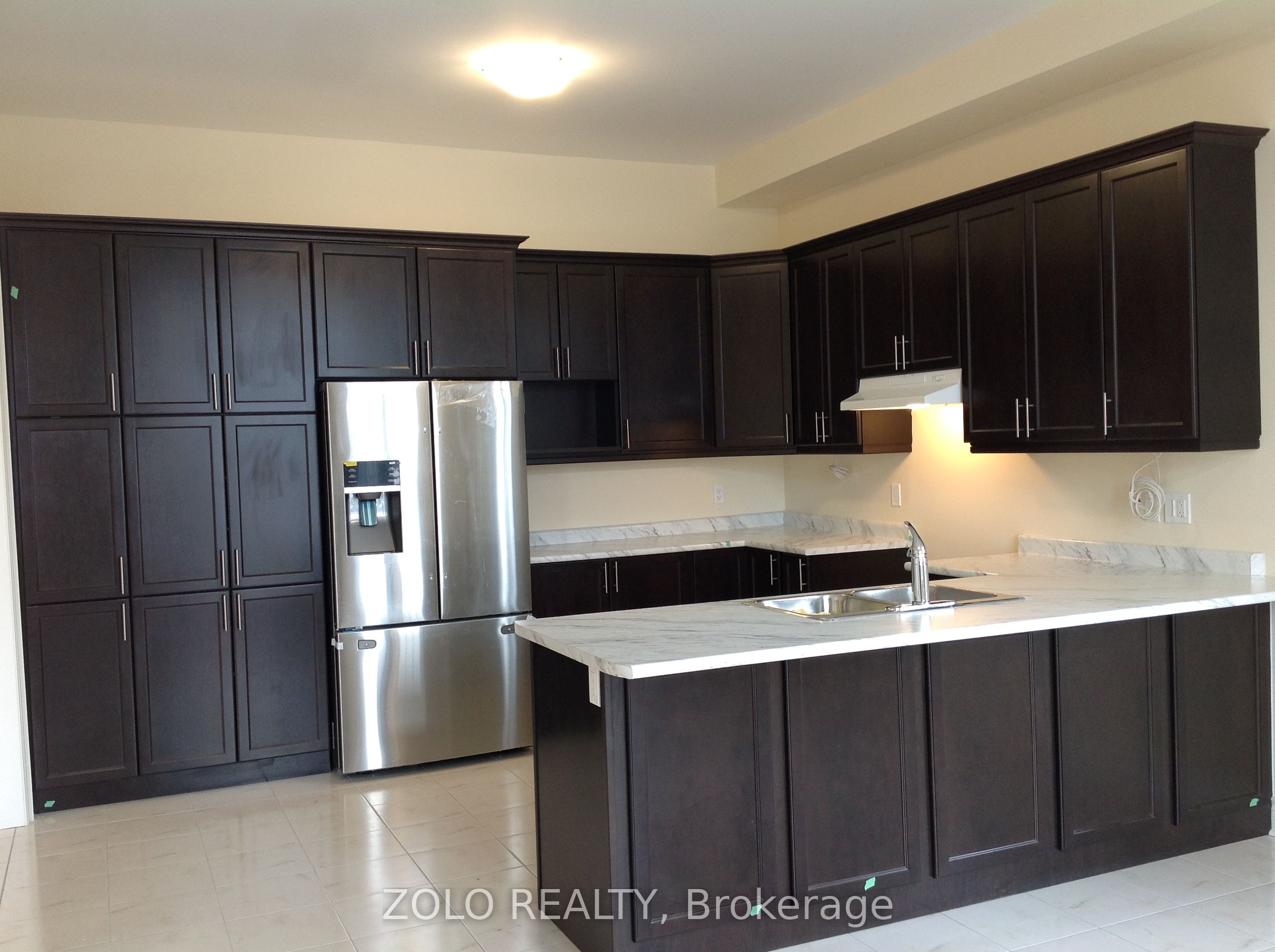 64 Cayton Crescent, Bradford West Gwillimbury, ON L3Z 0V9 photo 3