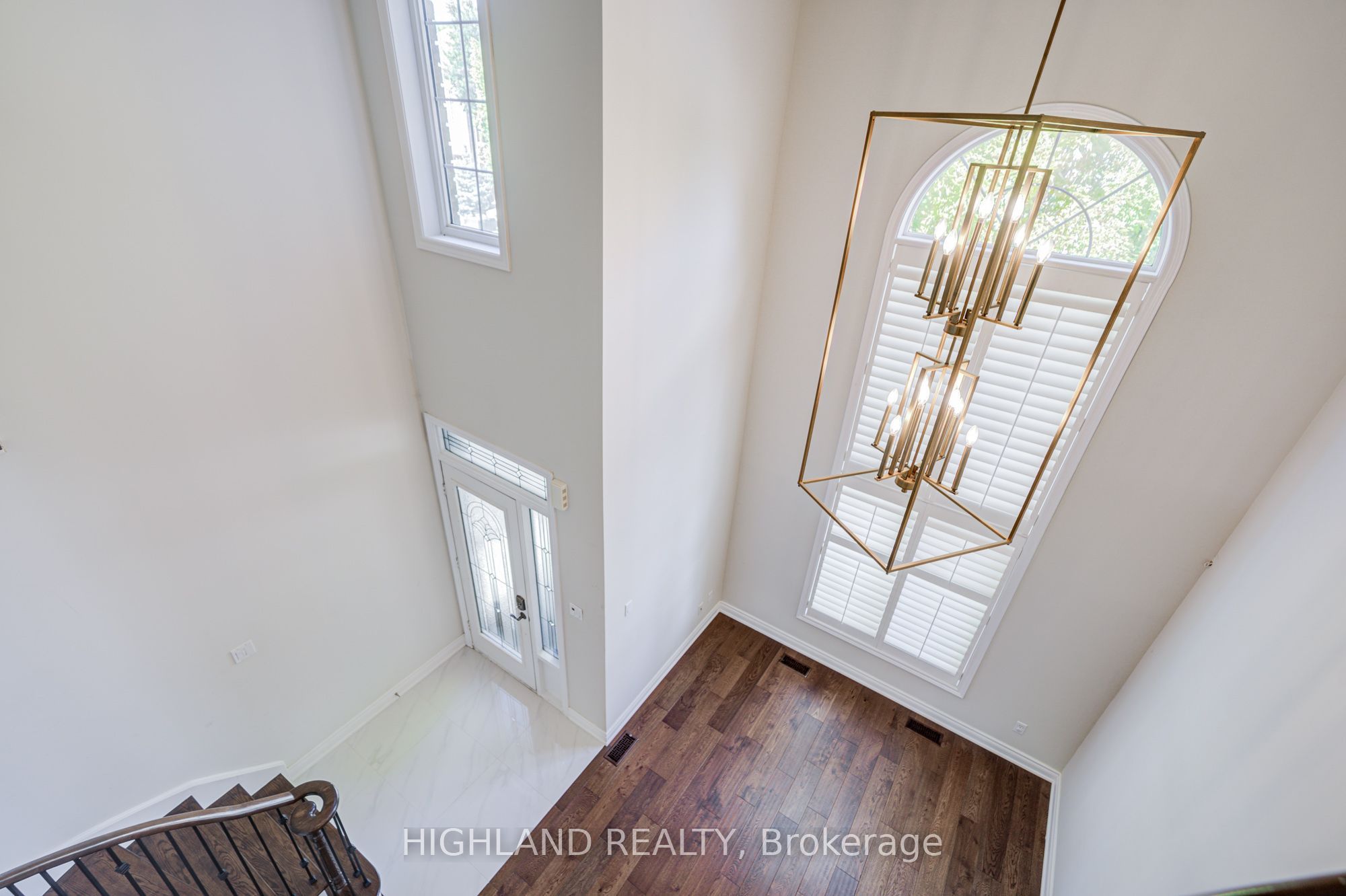 39 Shadetree Crescent, Vaughan, ON L4H 1Y3 photo 4
