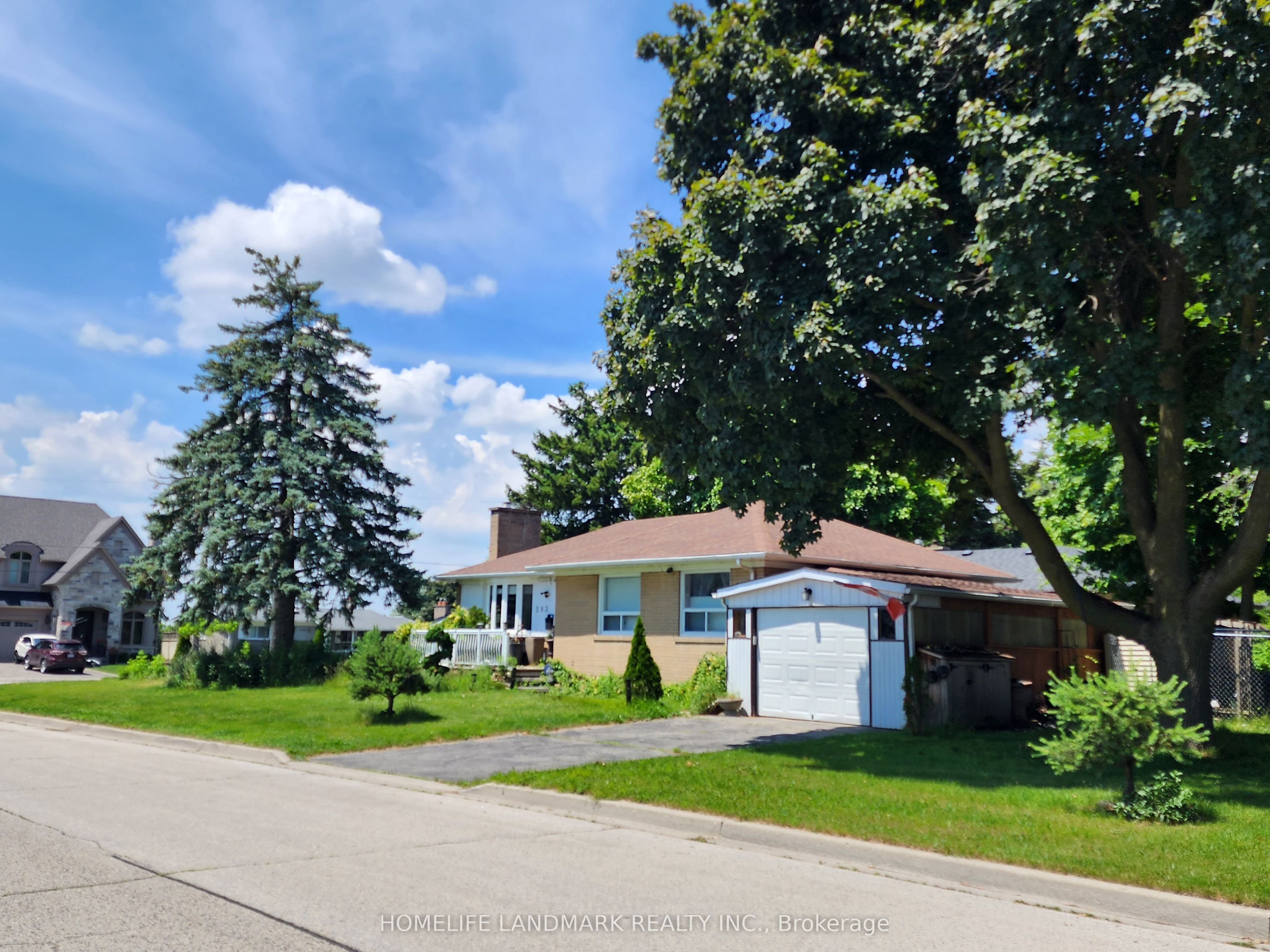 283 Paliser Crescent S, Richmond Hill, ON L4C 1R9