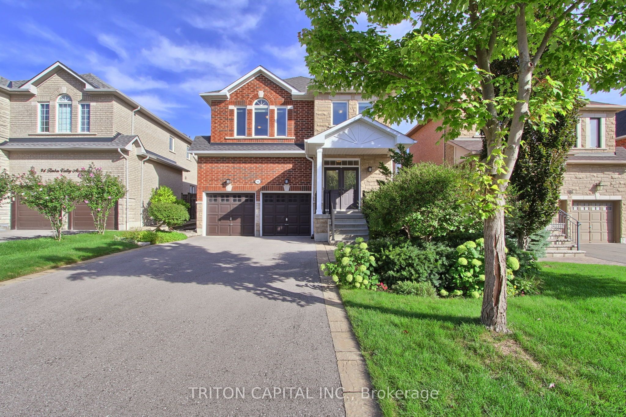 96 Timber Valley Avenue, Richmond Hill, ON L4E 4Z9 photo 2