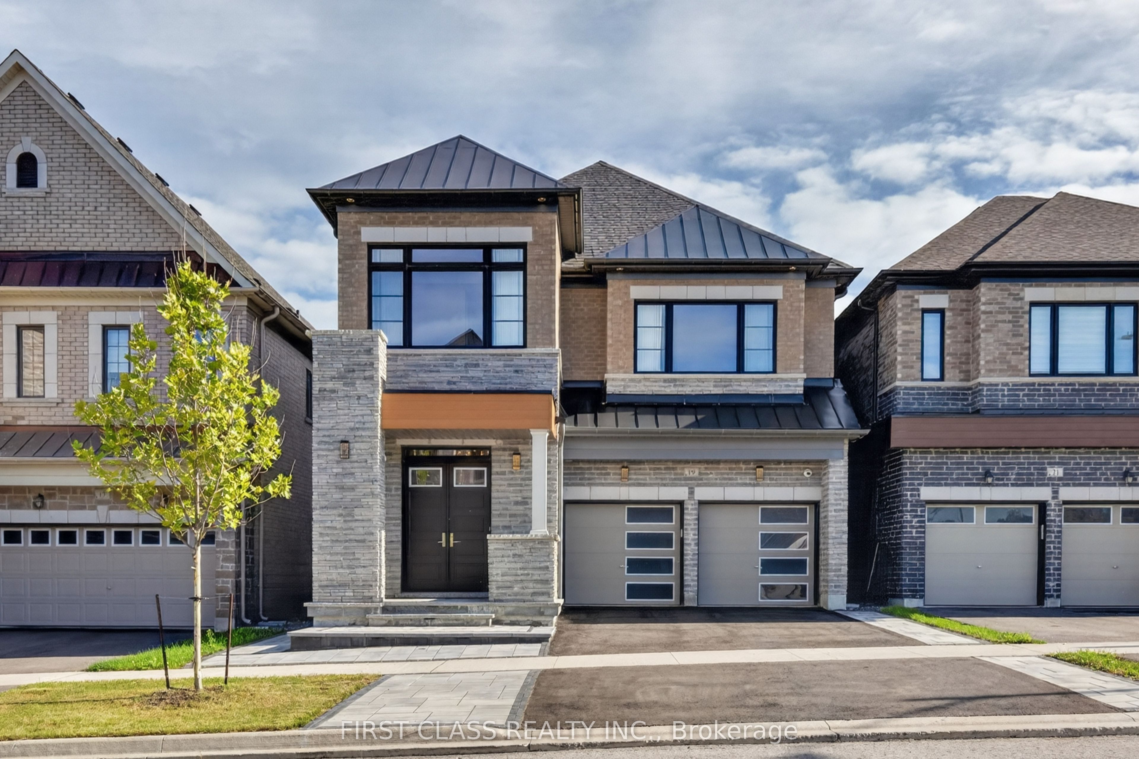 19 William Logan Drive, Richmond Hill, ON L4E 1K6