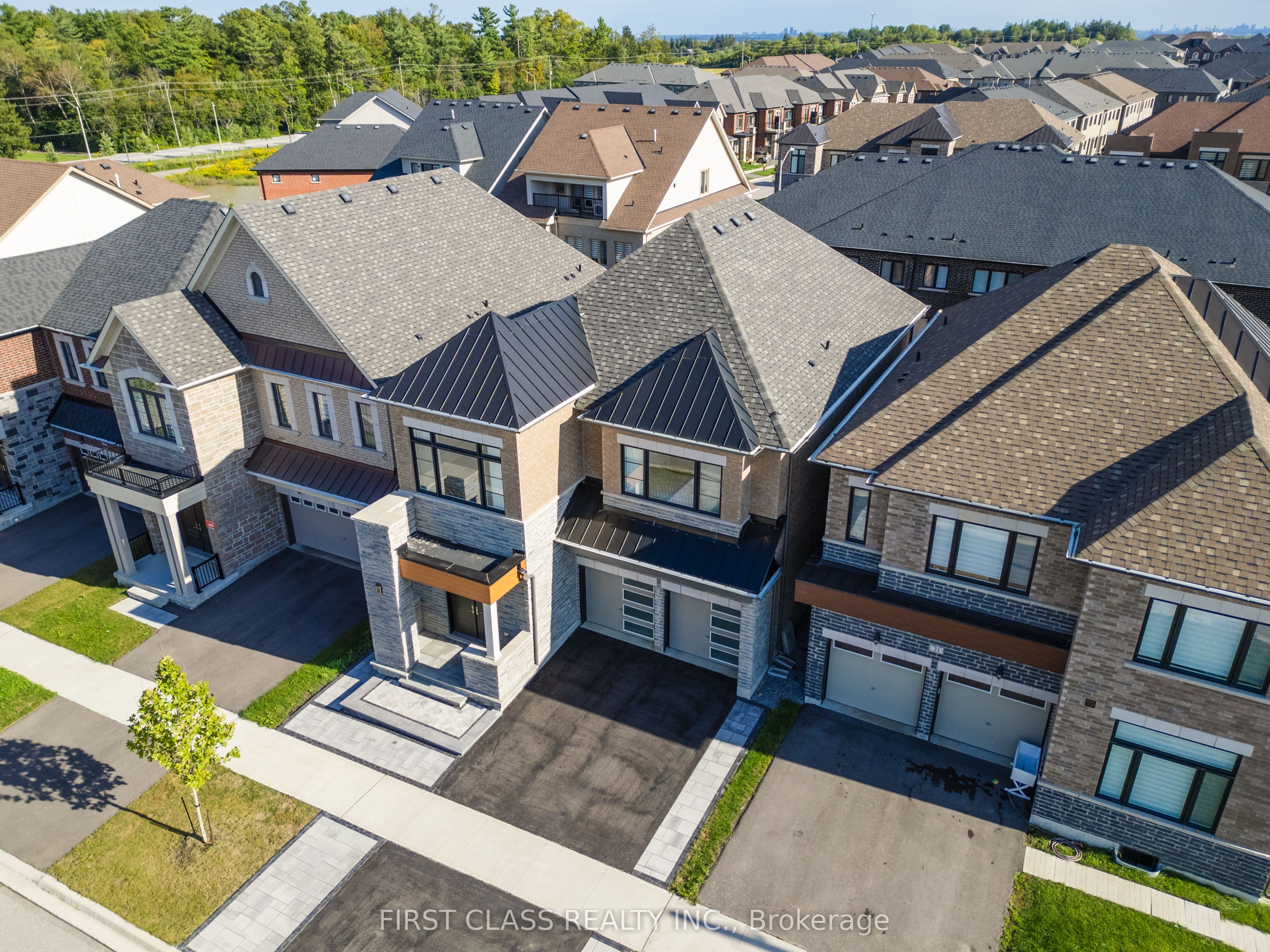 19 William Logan Drive, Richmond Hill, ON L4E 1K6 photo 5