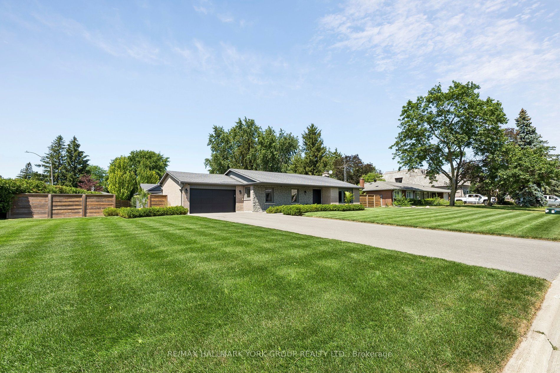256 Banner Lane, King, ON L7B 1H2 photo 4