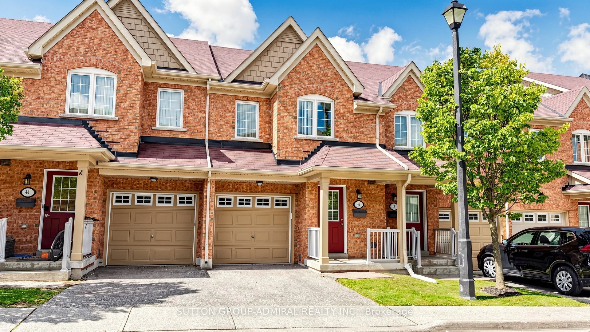 46 EDWIN PEARSON Street, Aurora, ON L4G 0S1 photo 2