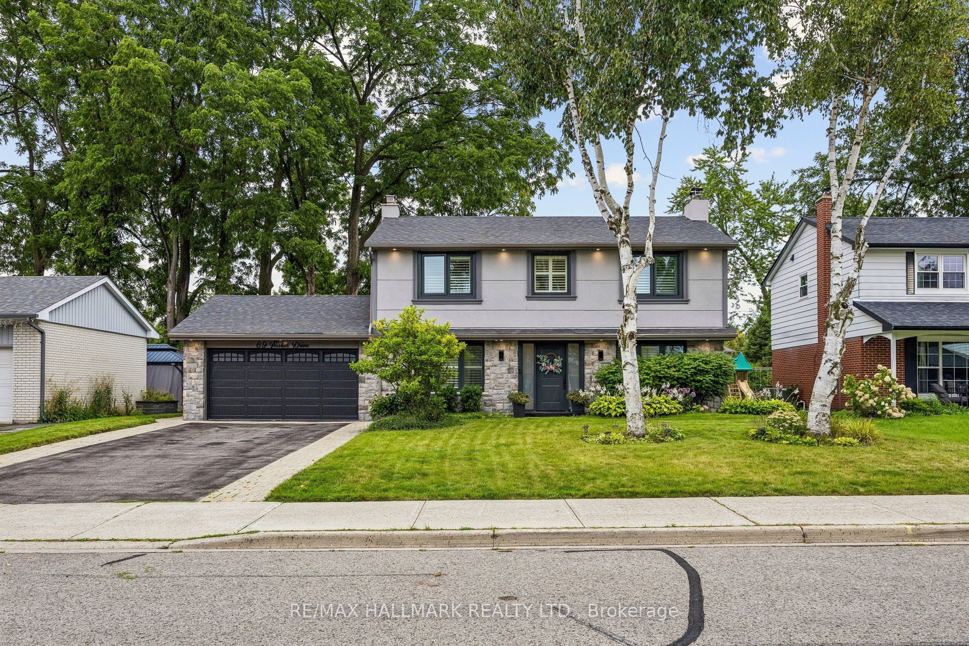 69 Nisbet Drive, Aurora, ON L4G 2K6 photo 2