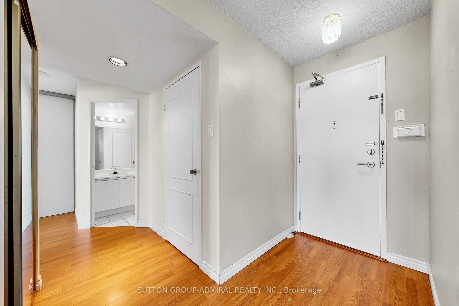 7460 Bathurst Street 711, Vaughan, ON L4J 7K9 photo 4
