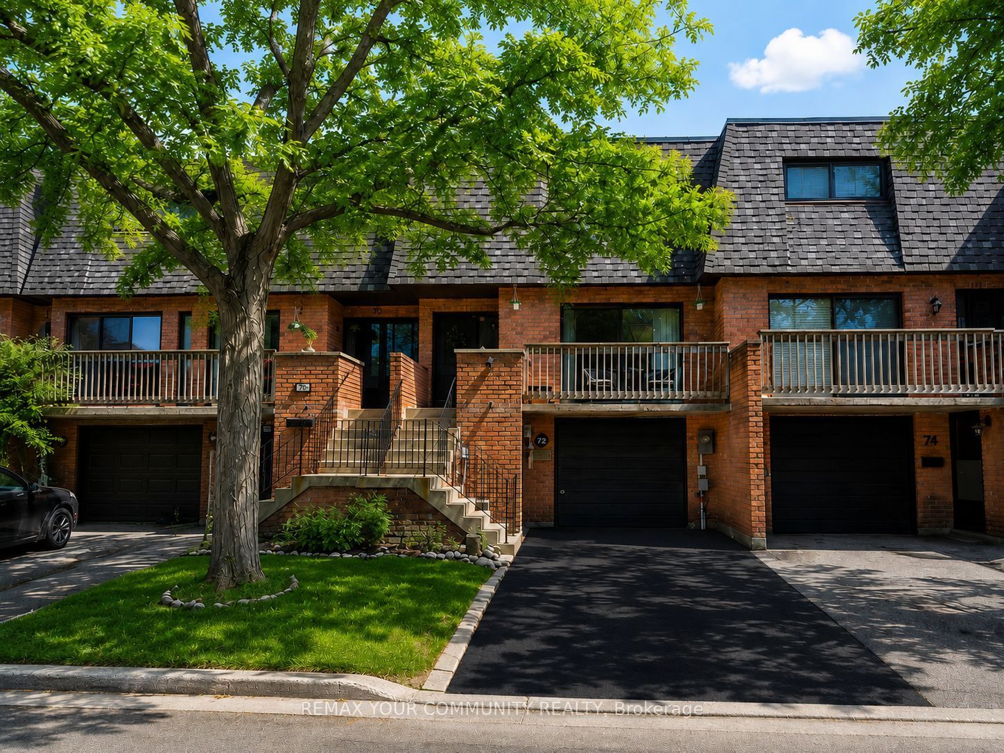 72 Ashglen Way 16, Markham, ON L3R 3A7