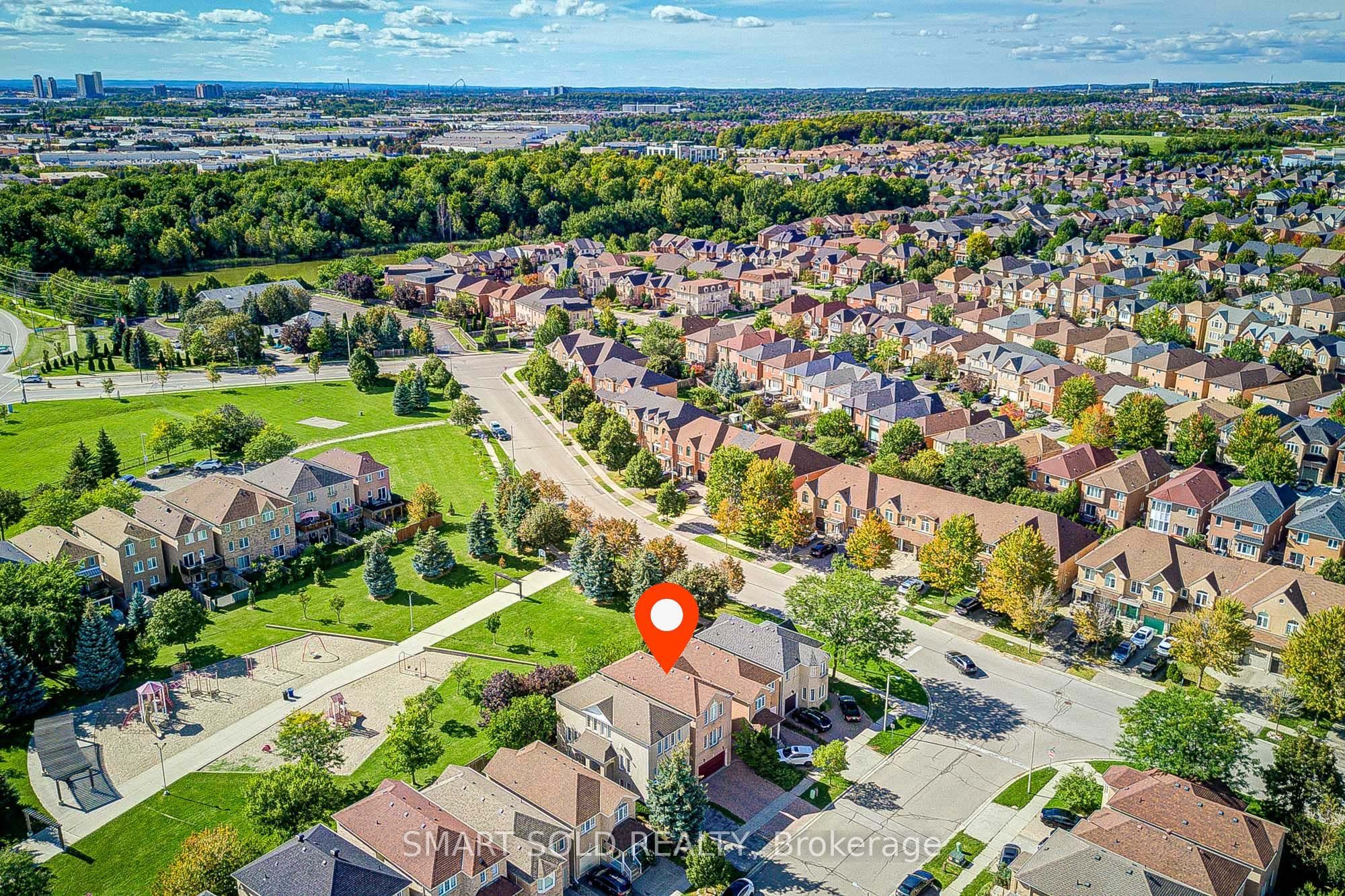 6 Sugarforest Drive, Vaughan, ON L4J 8M7 photo 2