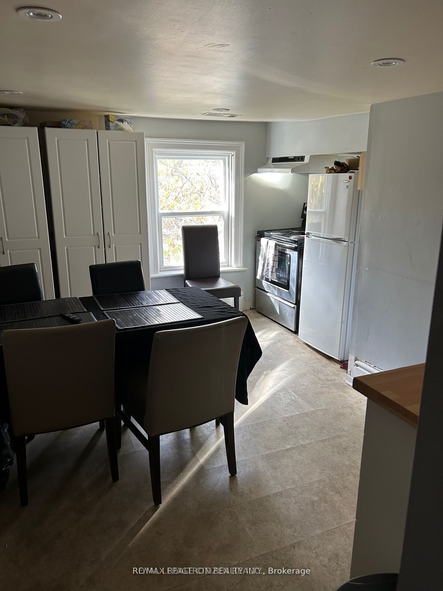 648 Gorham Street, Newmarket, ON L3Y 1L4 photo 5