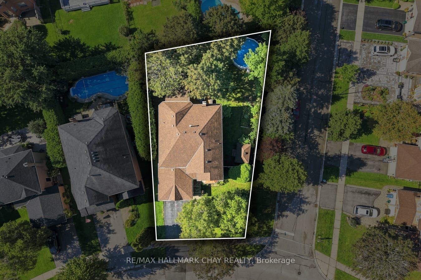 380 Alex Doner Drive, Newmarket, ON L3X 1E1 photo 3