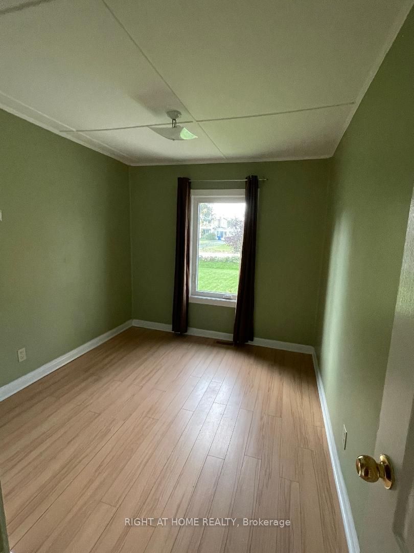 265 Shorecrest Road main floor 1br unit, Georgina, ON L4P 1J3 photo 5