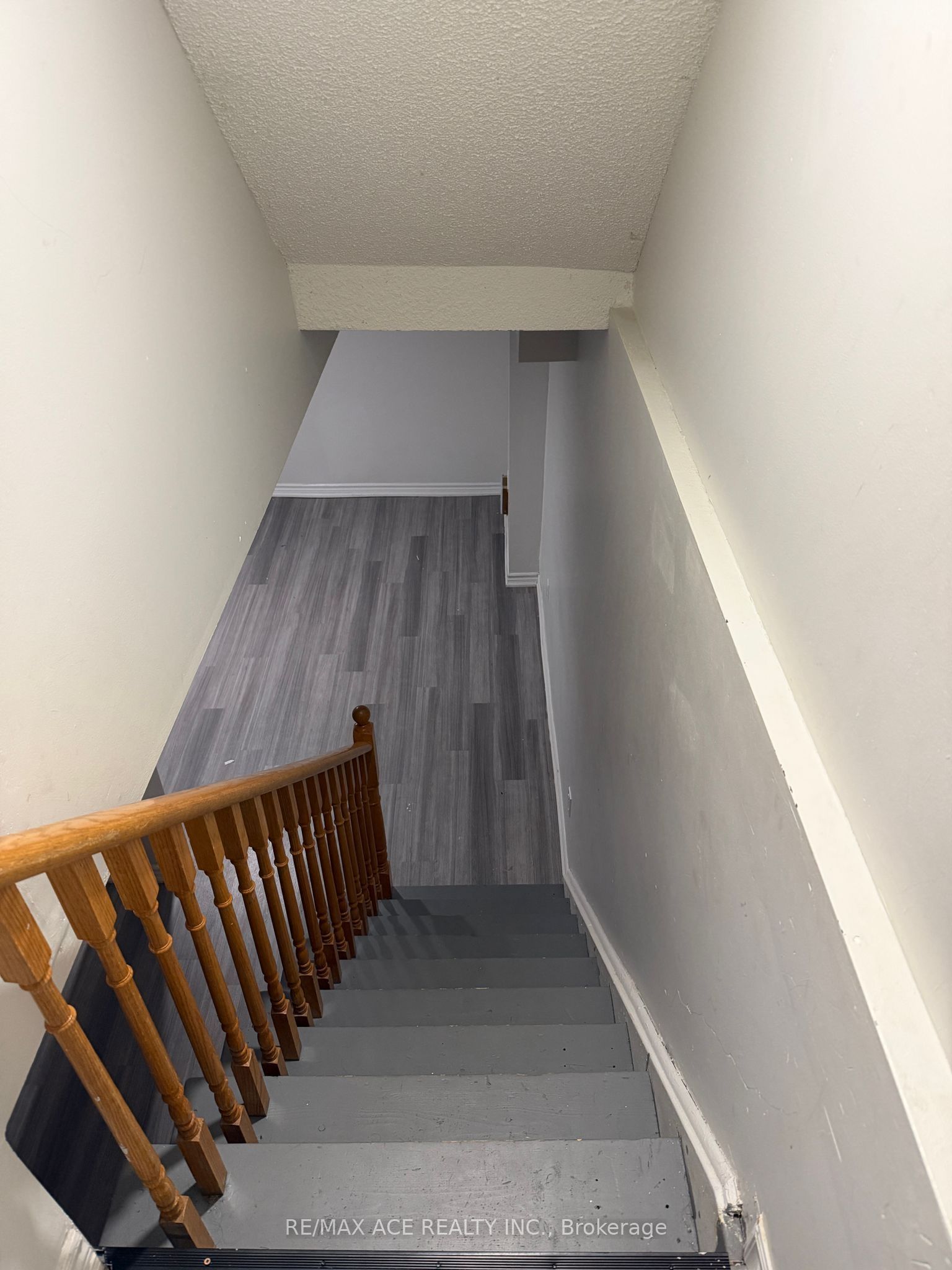 106 Tara Crescent Bsmt, Markham, ON L3S 4S8 photo 3