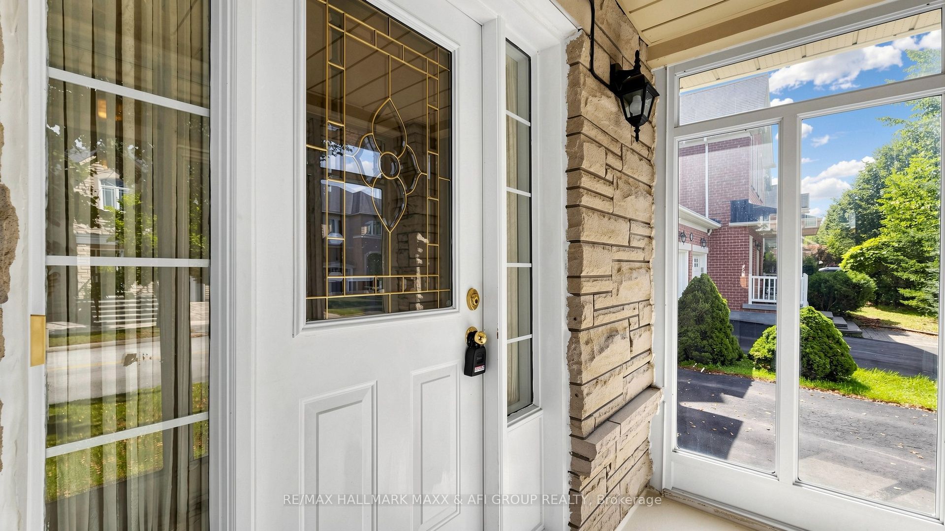 33 Amethyst Drive, Richmond Hill, ON L4S 2J8 photo 3
