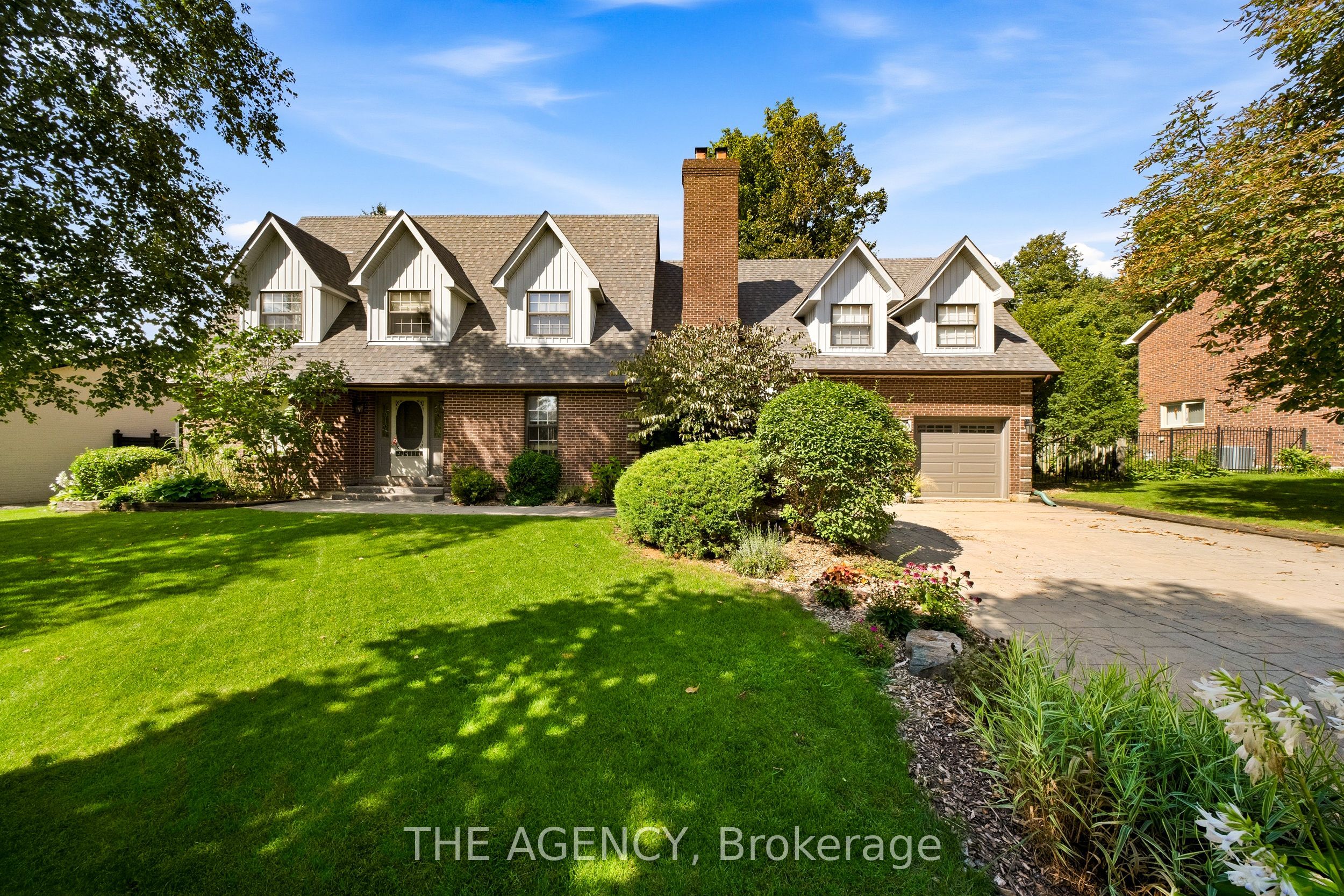 30 Goodfellow Crescent, King, ON L0G 1N0 photo 2