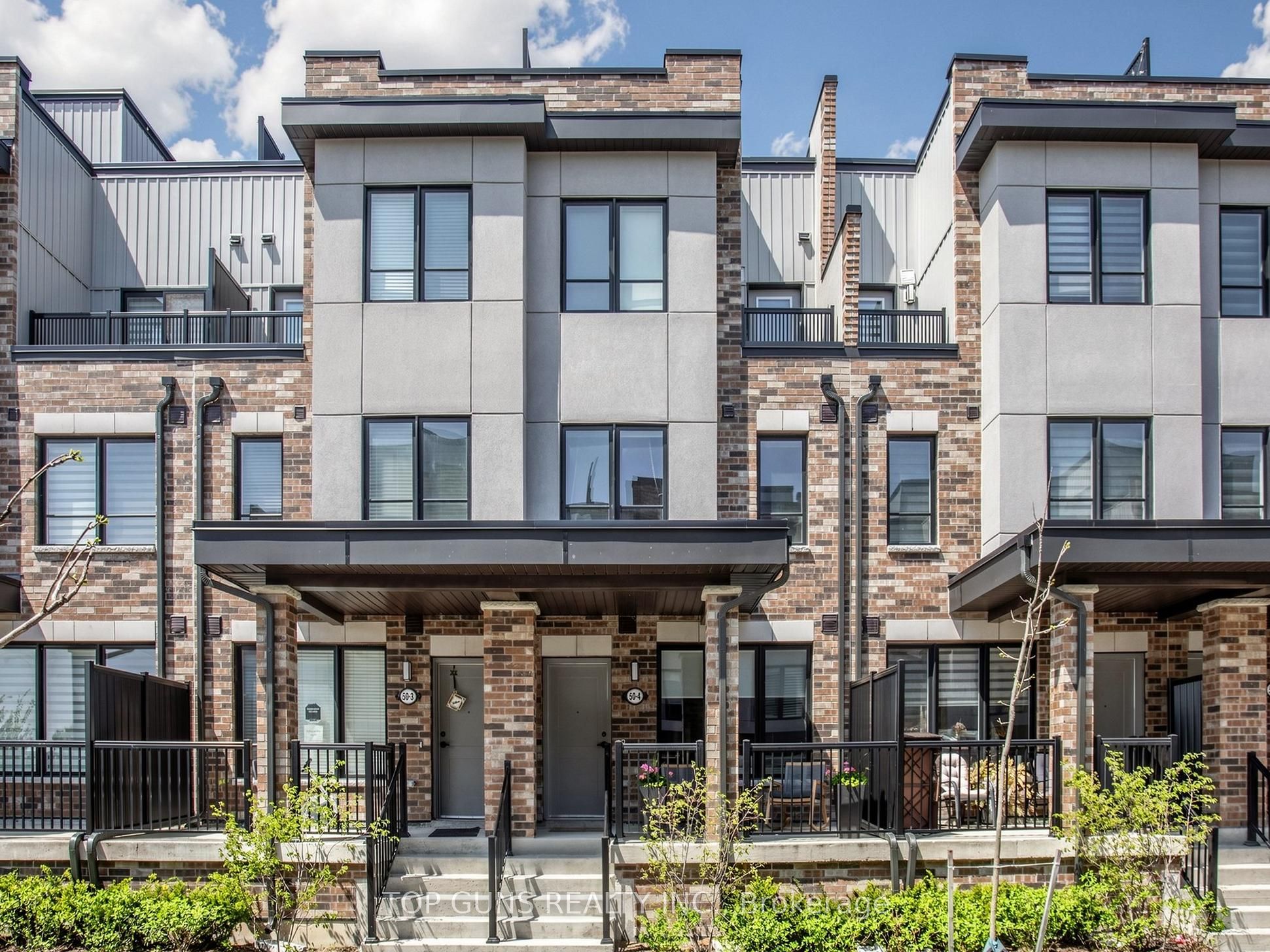 50 Baynes Way 4, Bradford West Gwillimbury, ON L3Z 4M4
