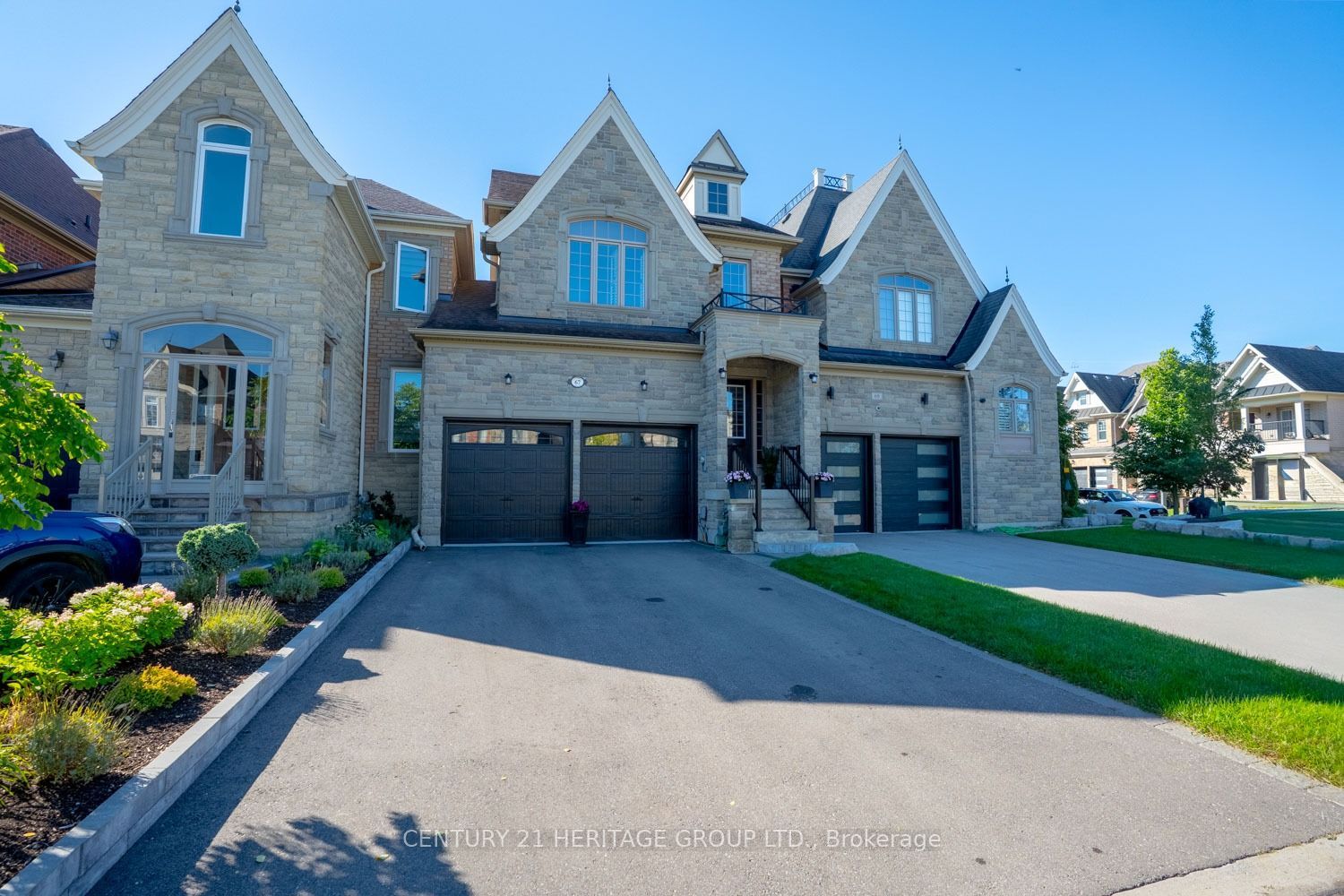 67 Alex Campbell Crescent, King, ON L7B 1K9 photo 2