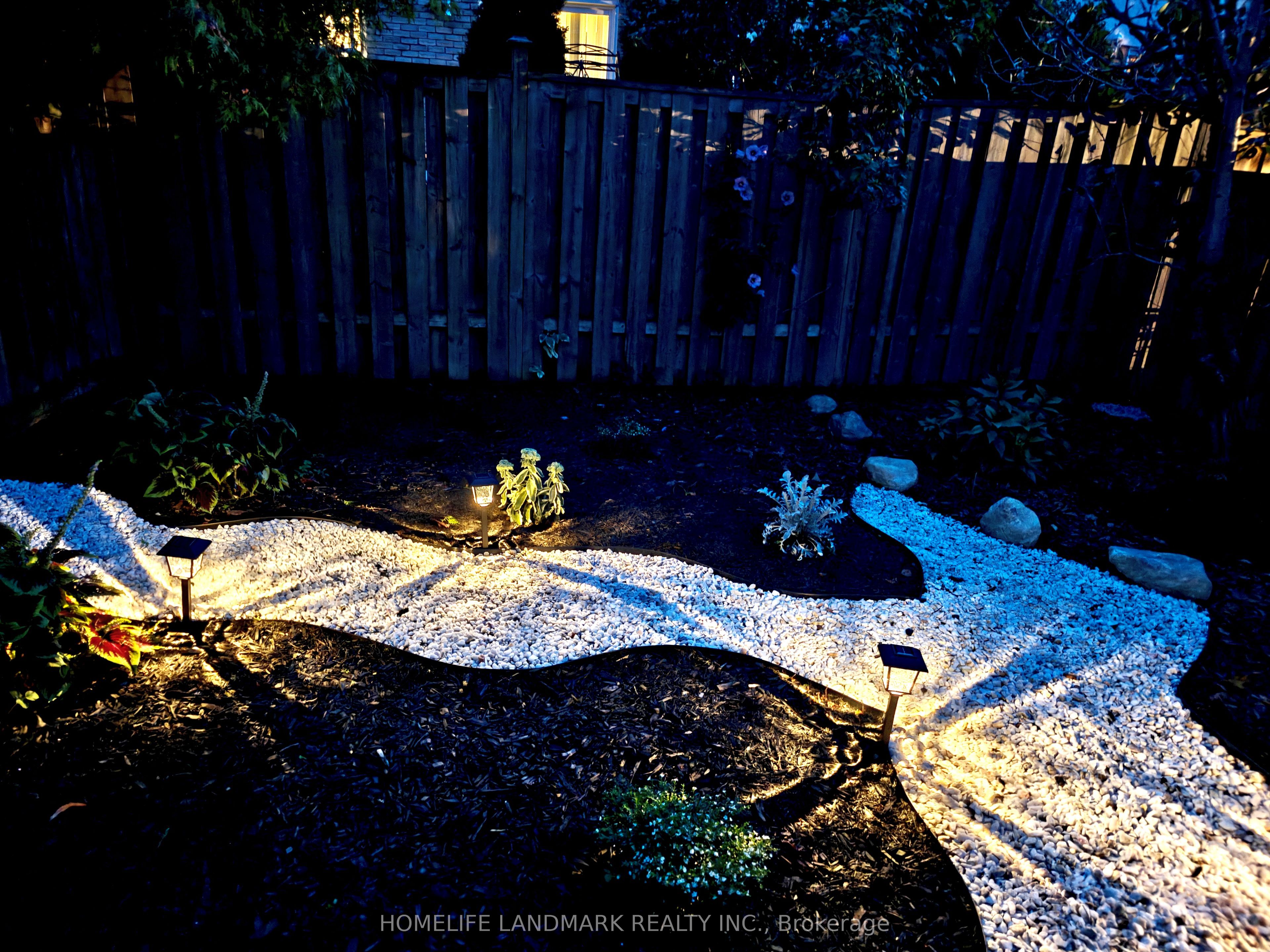 215 Bob O' Link Avenue, Vaughan, ON L4L 1H1 photo 3